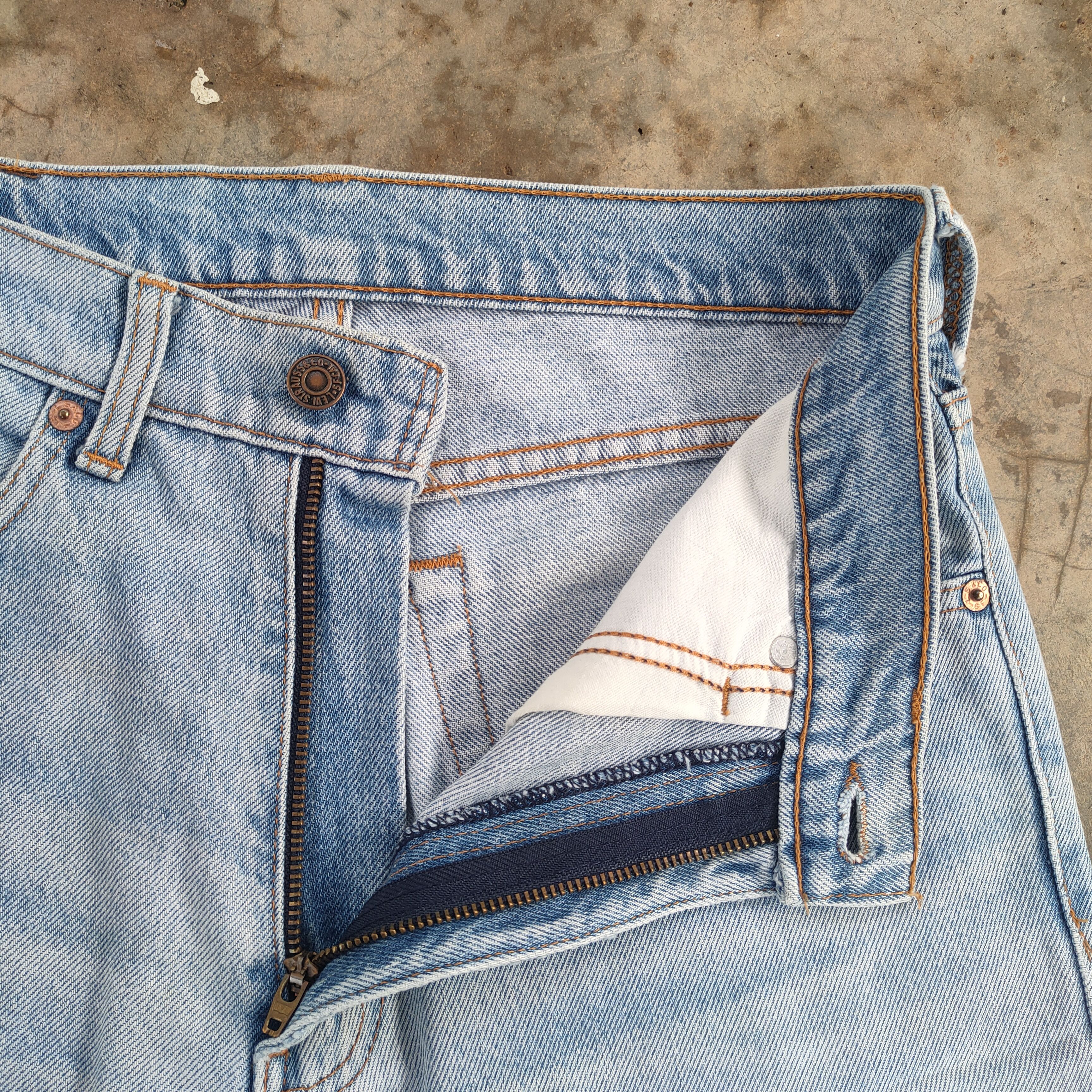 Levi's Vintage Clothing W29 vtg Levi's light Blue denim jeans pants Size US 29 - 9 Thumbnail