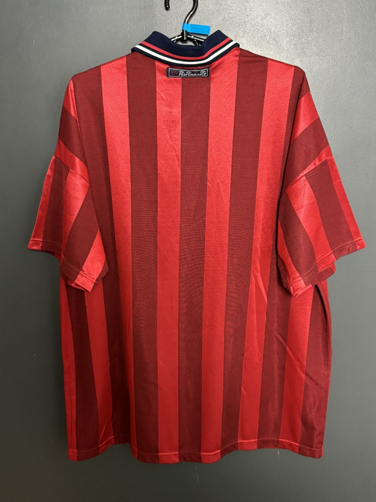 Umbro England National Team 97/99 Away Football Jersey T-Shirt Size US XL / EU 56 / 4 - 2 Thumbnail