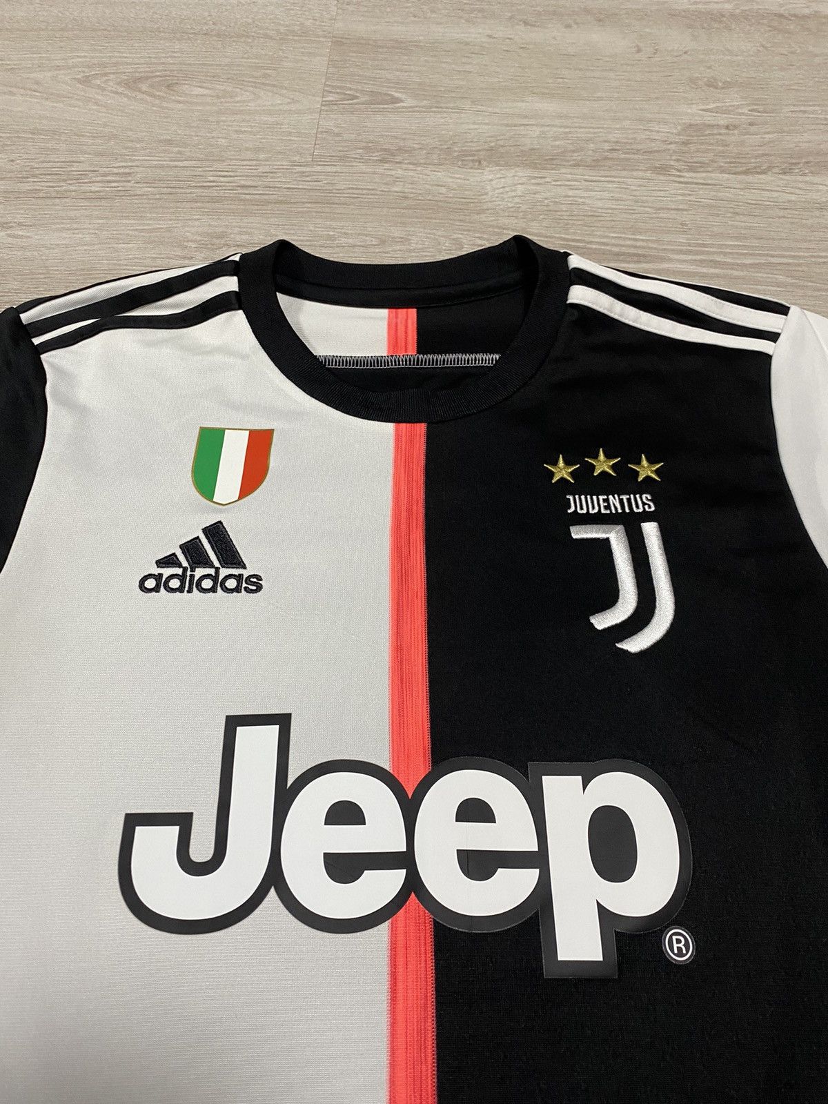 Adidas Adidas Jersey Juventus 2019 away size S #8 Size US S / EU 44-46 / 1 - 2 Thumbnail