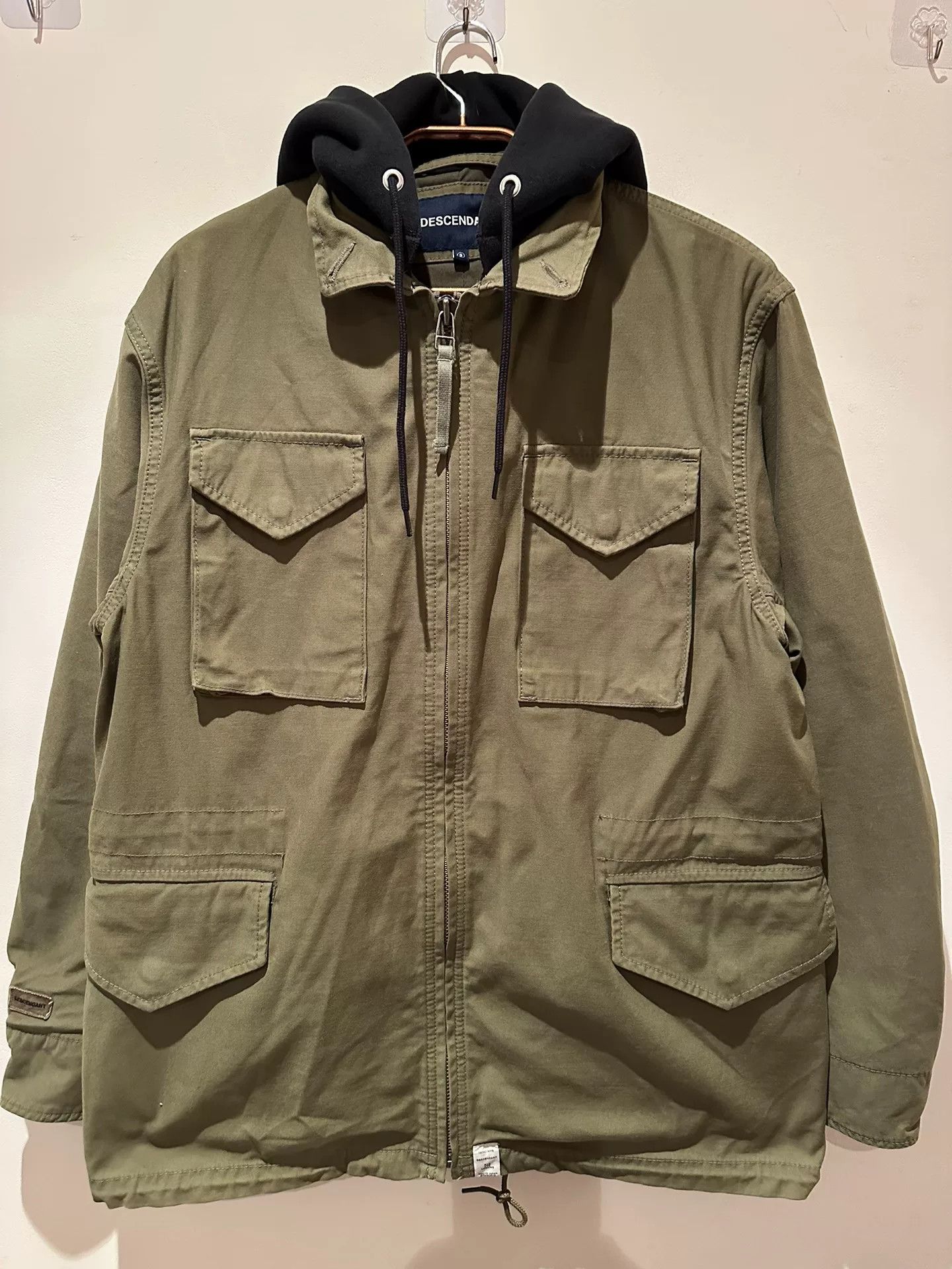 Descendant military style green hooded windbreaker coat Size US M / EU 48-50 / 2 - 1 Thumbnail