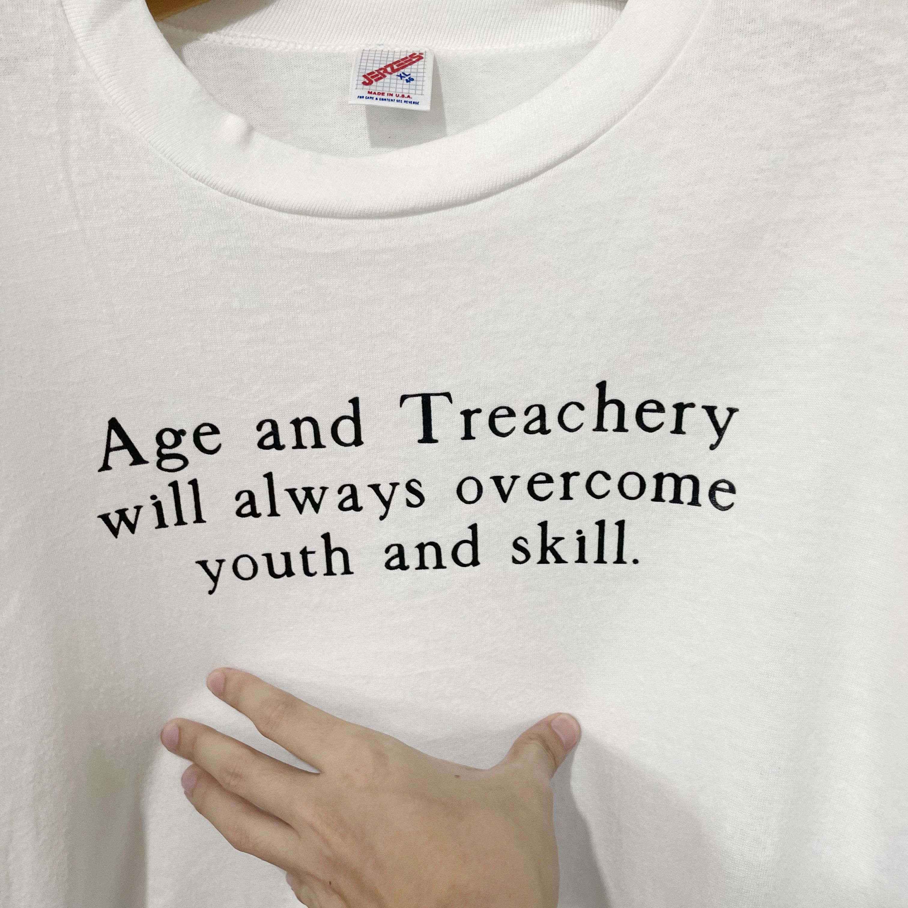 Vintage Vintage 90s Quote T-Shirt “Age and Treachery” T-shirt Size US L / EU 52-54 / 3 - 2 Thumbnail