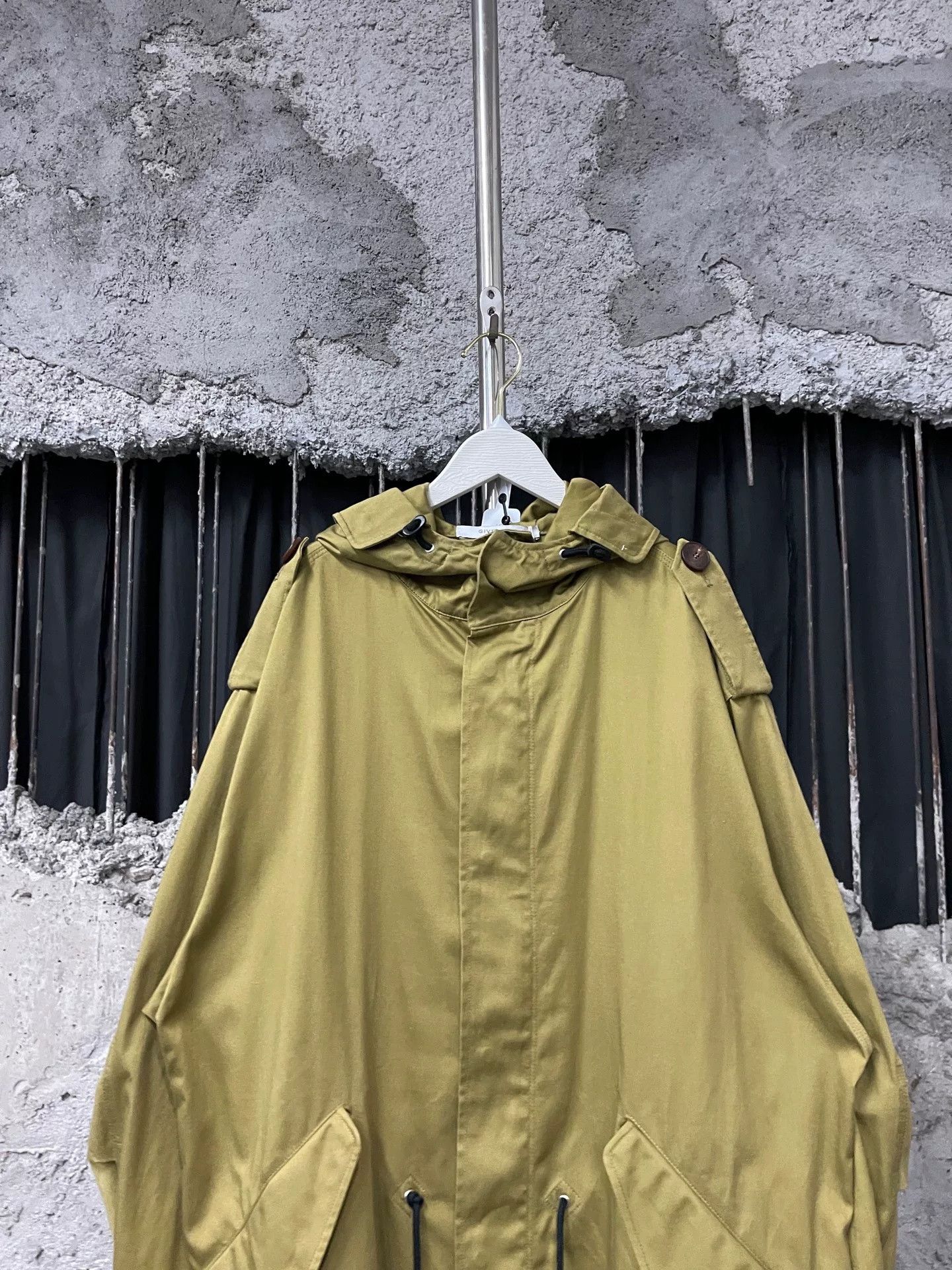 Givenchy Givenchy Trench Coat Size US S / EU 44-46 / 1 - 4 Thumbnail
