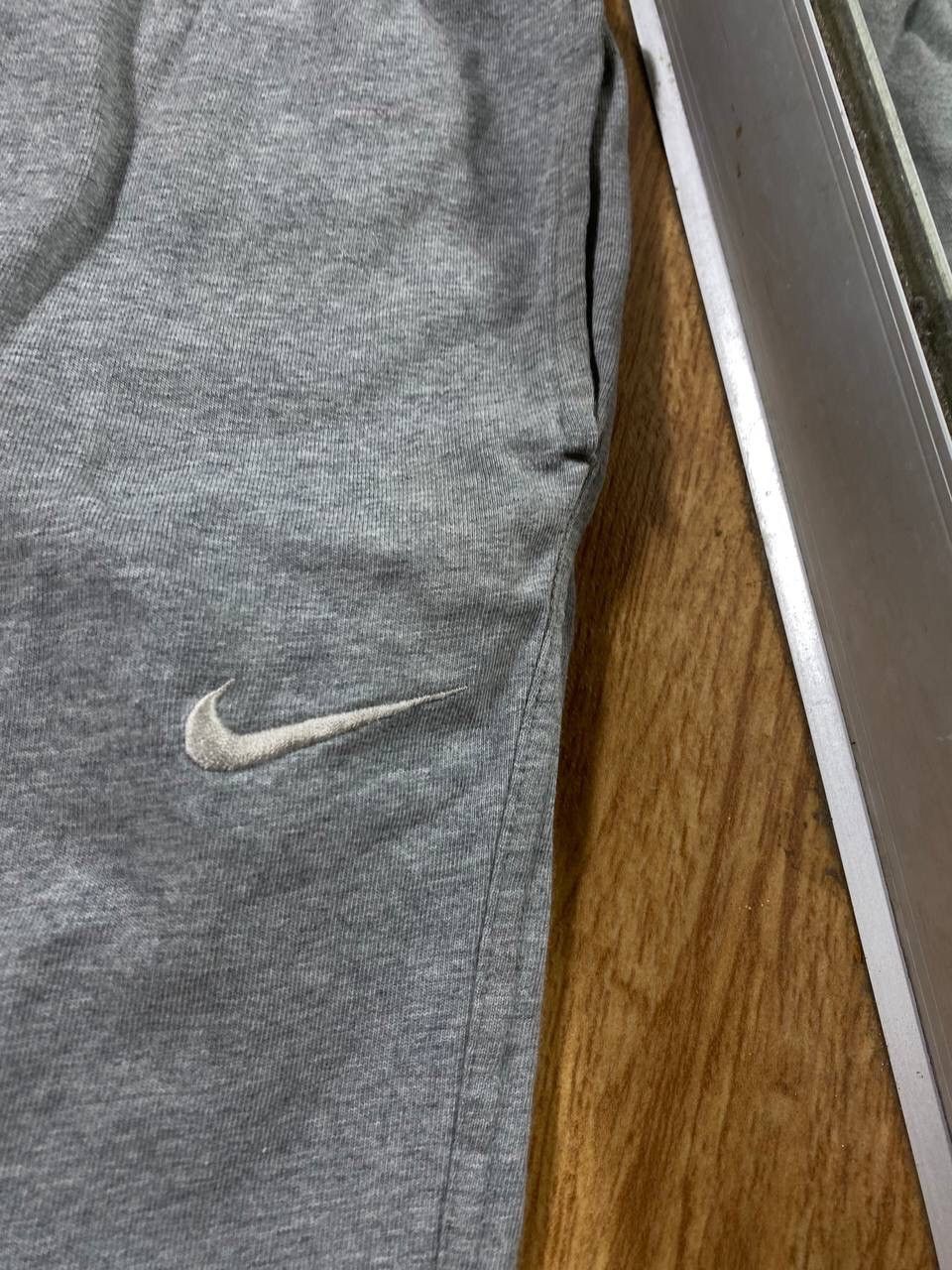 Nike × Vintage Nike Vintage Y2k Swoosh Logo Shorts Rare Streetwear Gray Size US 36 / EU 52 - 18 Thumbnail