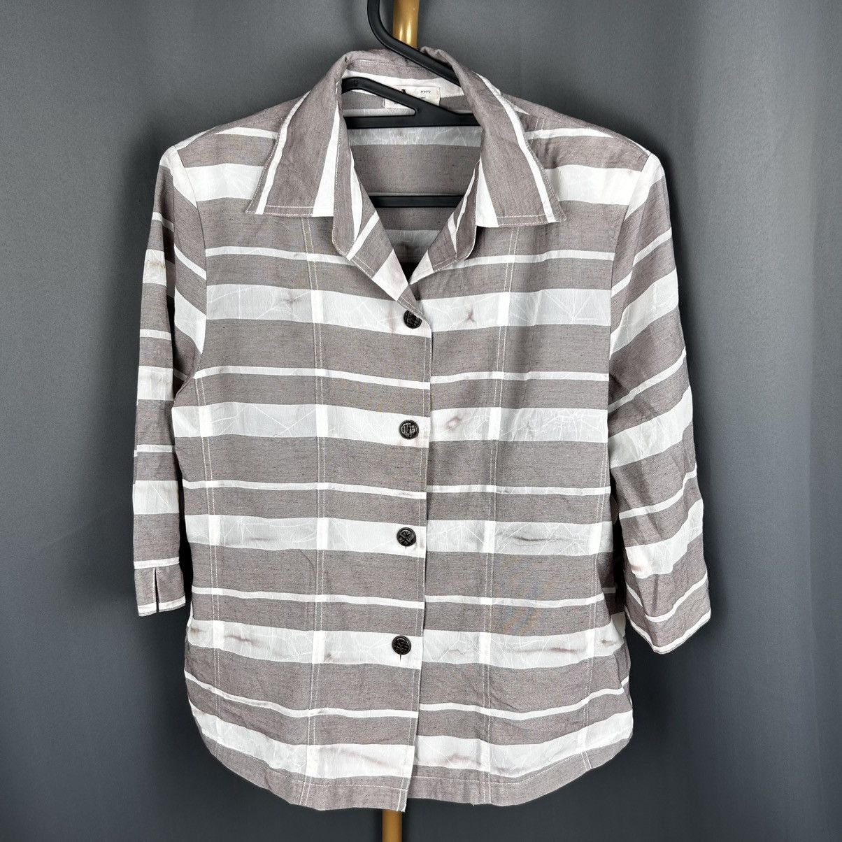 Japanese Brand Vintage Japanese Brand Button Down Shirt Size M / US 6-8 / IT 42-44 - 1 Thumbnail