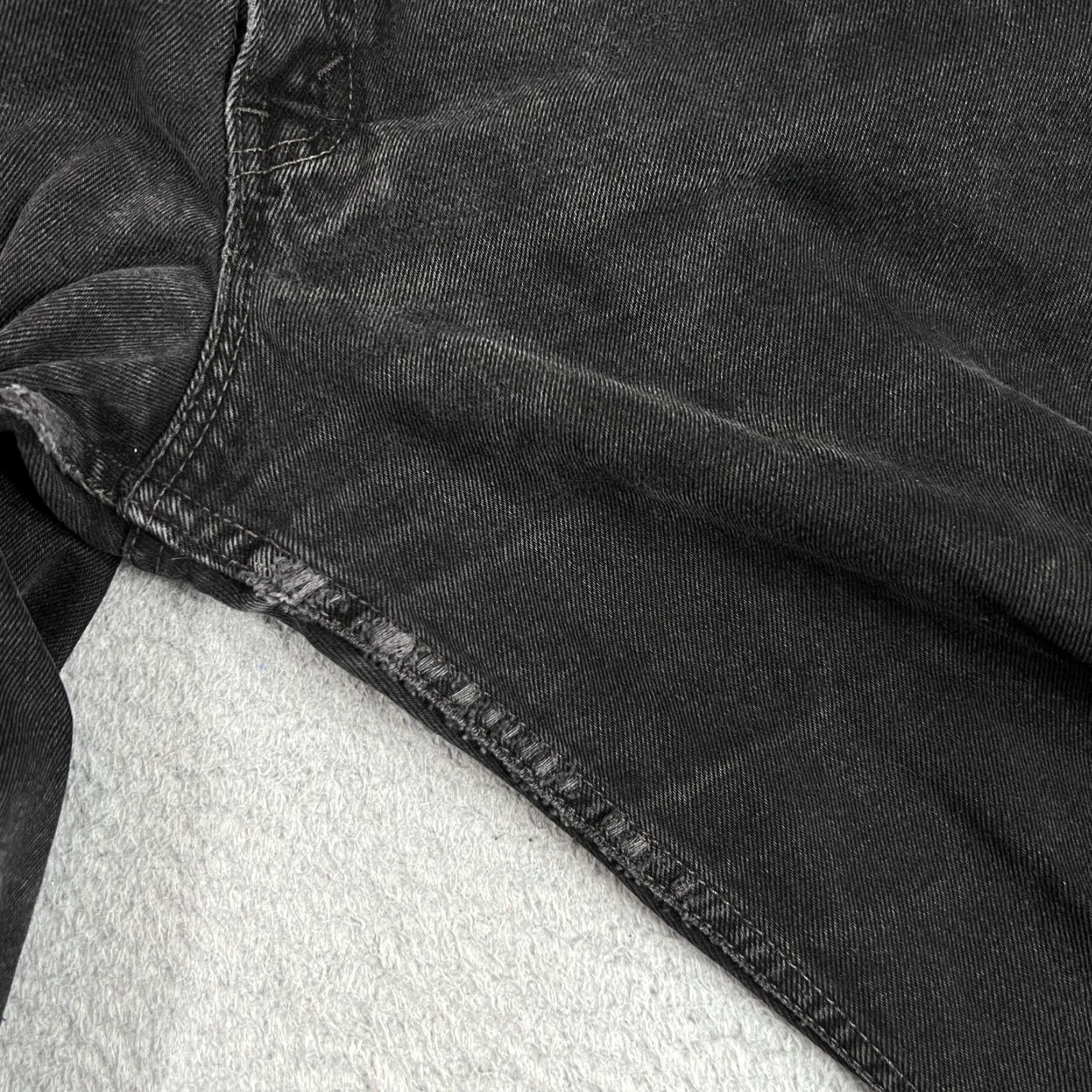 Denime VINTAGE Levi’s 550 Plus Size 18 Women’s Black Denim Jeans Relaxed Tapered Leg USA Size 40" / US 18 - 4 Thumbnail