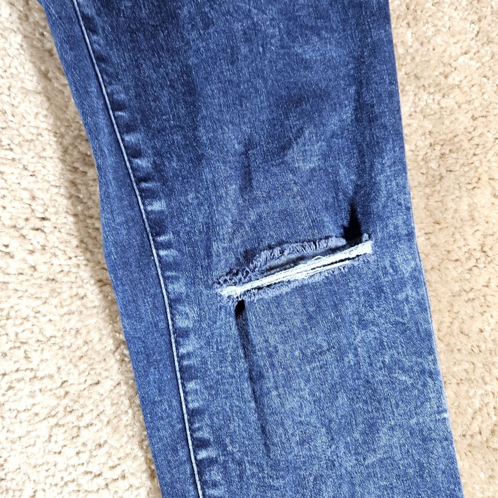 Aeropostale Aeropostale Jegging Jeans Dark Wash Distressed Women Size 6 Size 28" / US 6 / IT 42 - 3 Thumbnail