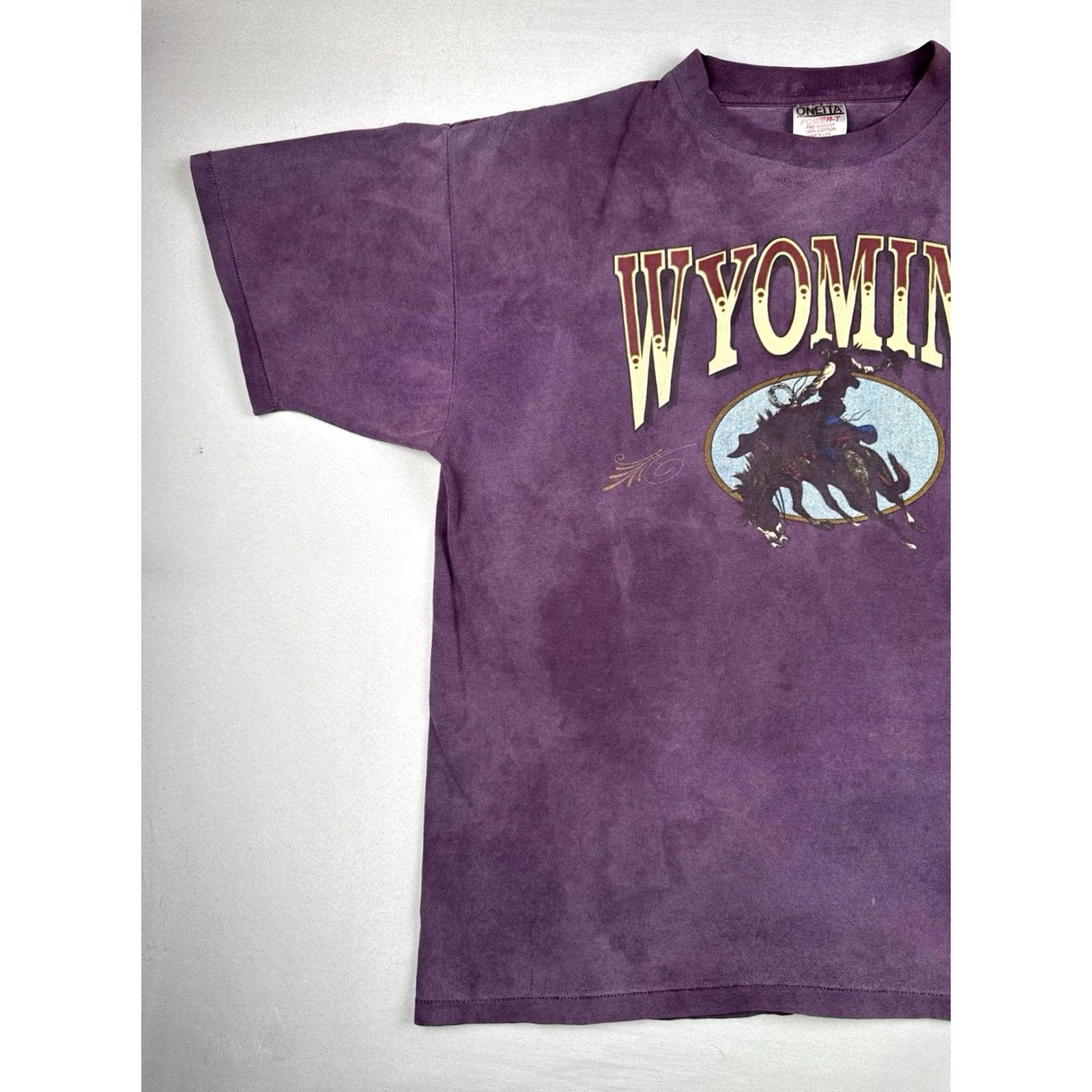 Vintage VINTAGE Wyoming Cowboy Bronco Shirt Purple Sun Faded Oneita USA Made XL Mens 90s Size US XL / EU 56 / 4 - 3 Thumbnail
