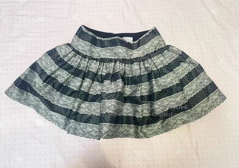 Valentino Valentino Printed skirt Size M / US 6-8 / IT 42-44 - 1 Thumbnail