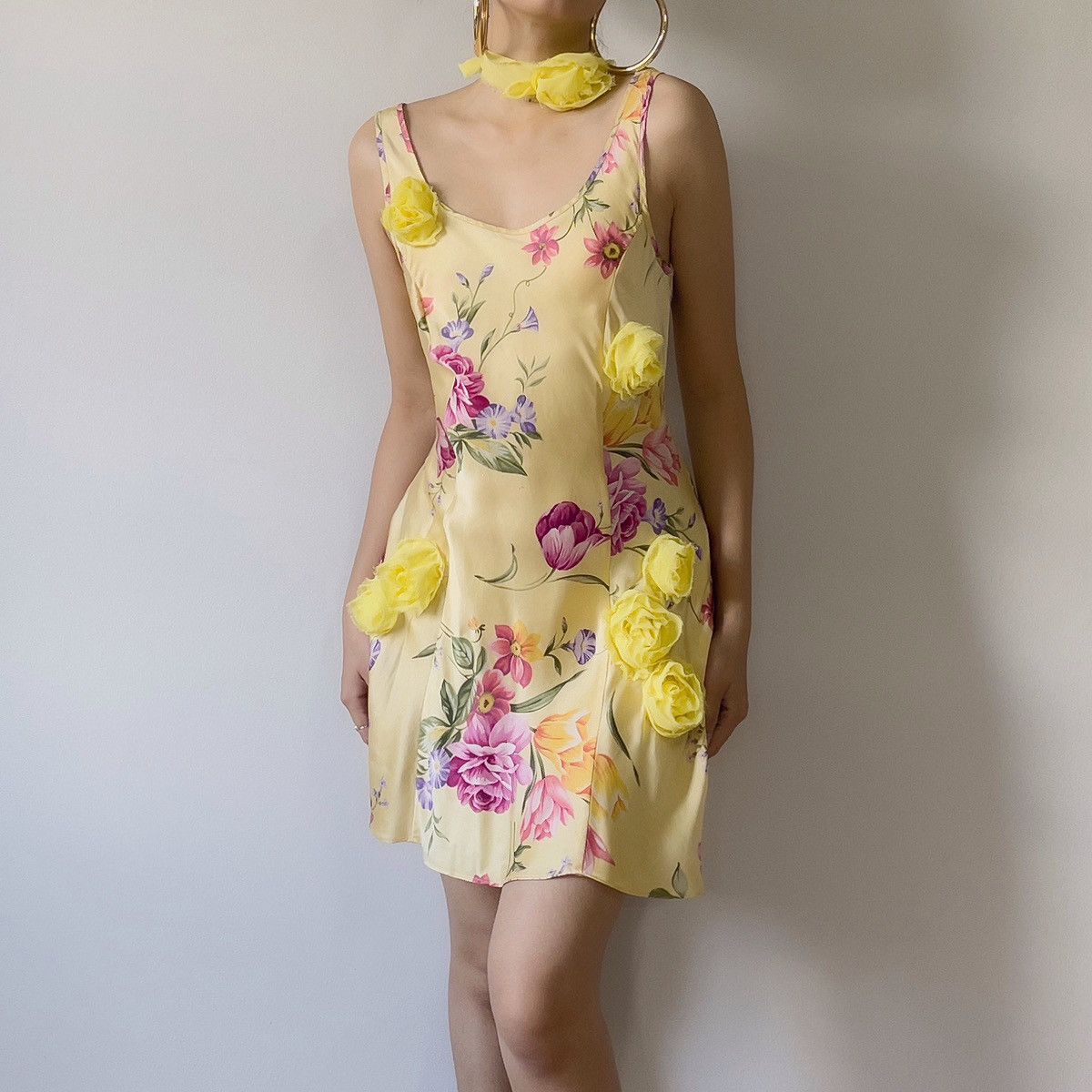 Victoria's Secret × Vintage Vintage VS Yellow Floral Silk Mini Dress (XS) Size XS / US 0-2 / IT 36-38 - 1 Thumbnail