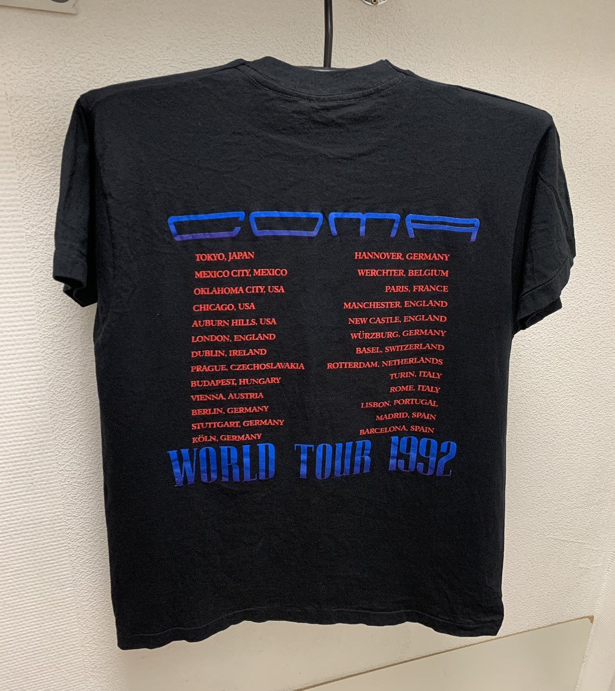 Band Tees Guns N roses screen stars vintage world tour t-shirt 1992 Xl Size US XL / EU 56 / 4 - 11 Thumbnail