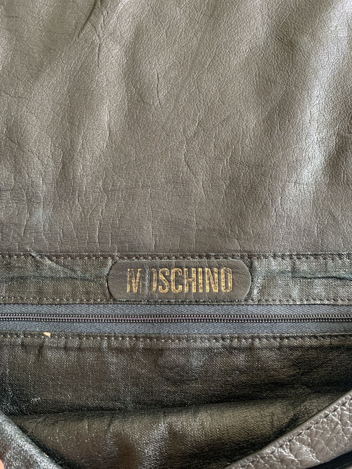 Moschino VINTAGE MOSCHINO BLACK LEATHER SLING BAG Size ONE SIZE - 9 Thumbnail