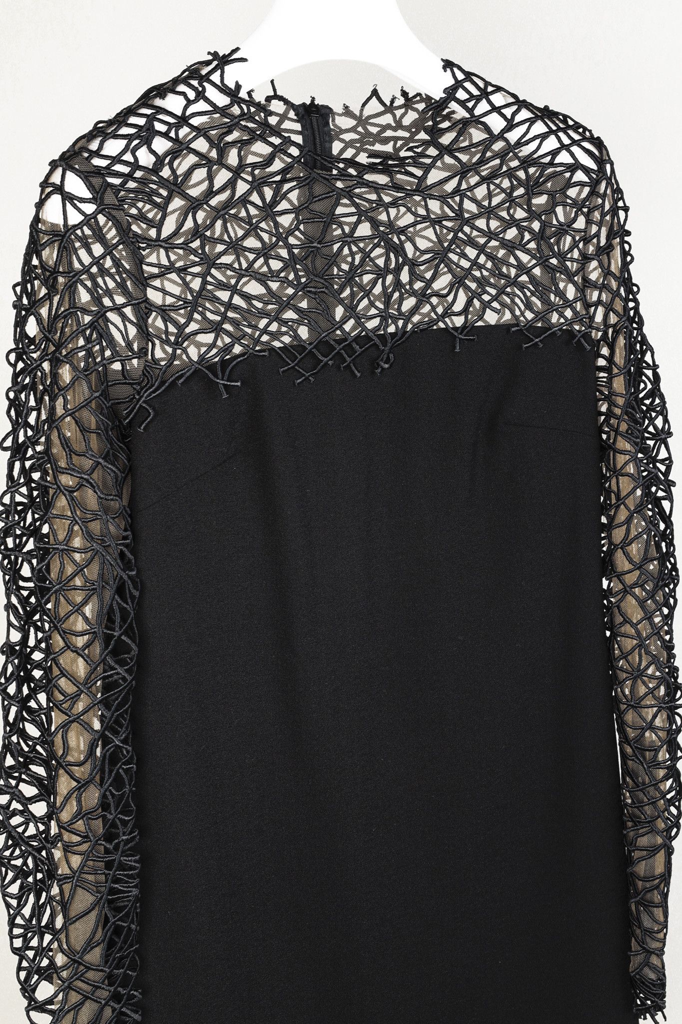 Christopher Kane Christopher Kane Black Lace Appliqué Wool Shift Dress Size M / US 6-8 / IT 42-44 - 3 Thumbnail