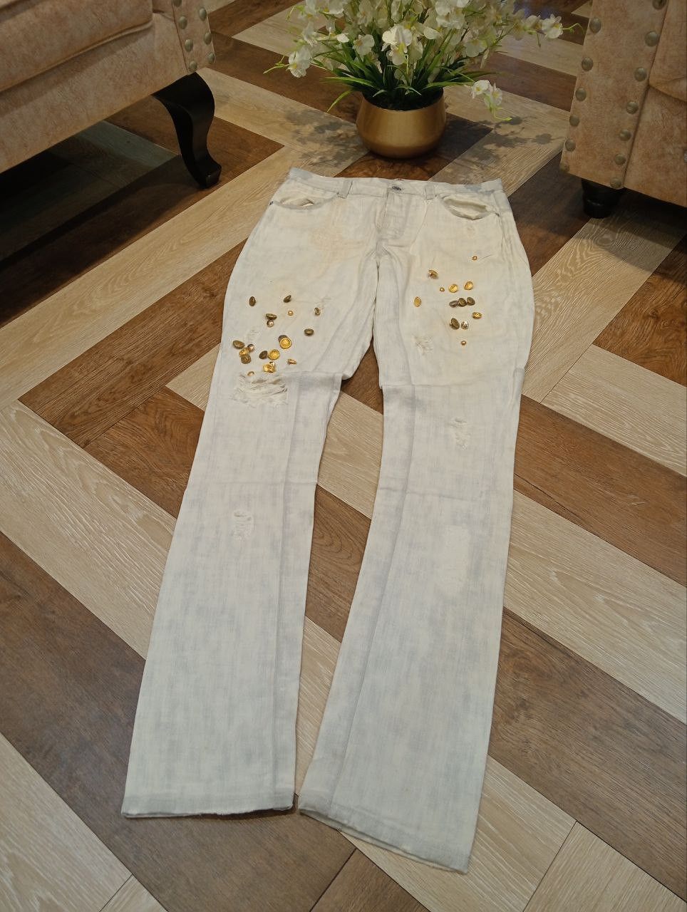 Issey Miyake SUNAOKUWAHARA BY ISSEY MIYAKE DISTRESSED BUTTON JEANS Size US 32 / EU 48 - 3 Thumbnail