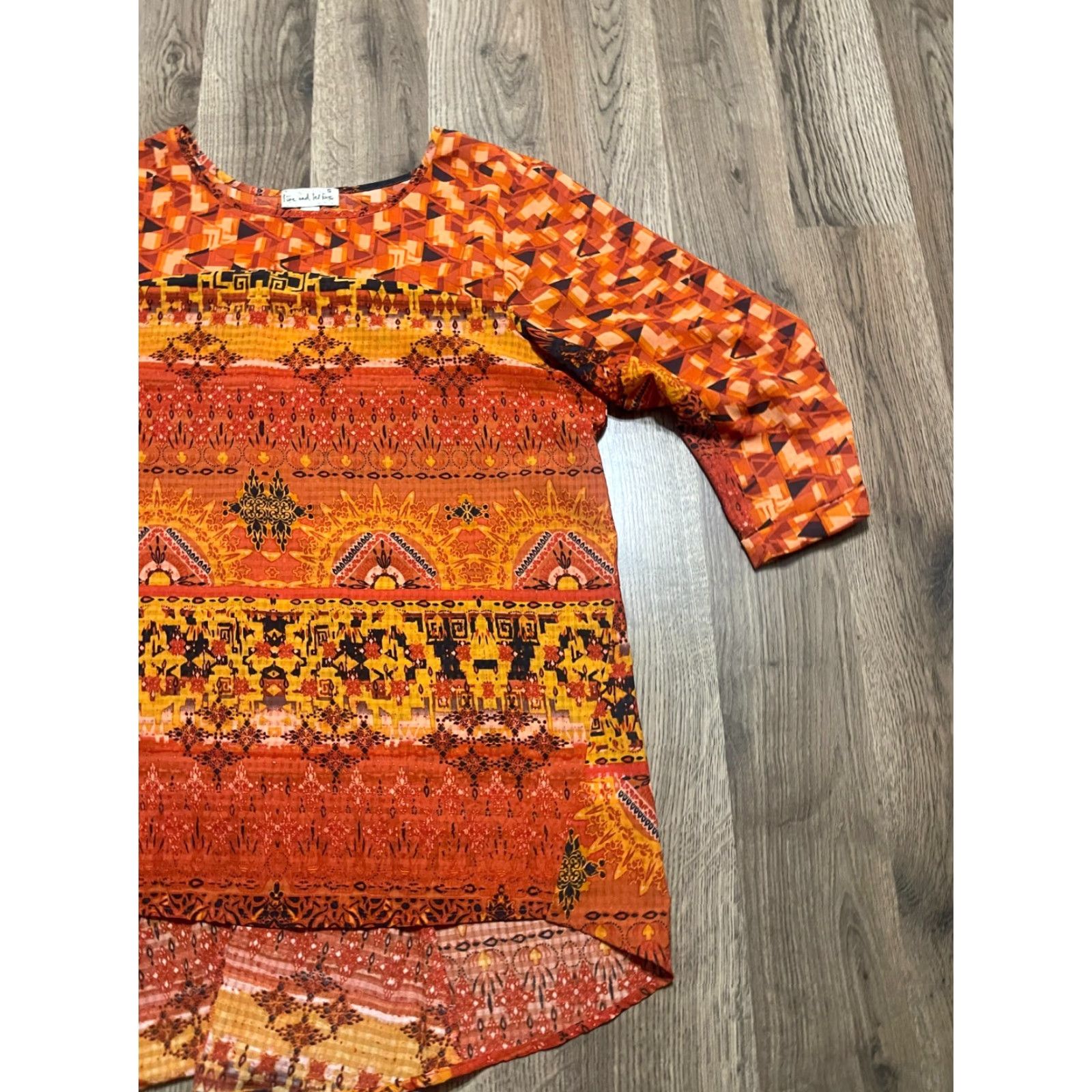 Olive Live And Let Live Shirt, Women’s Small, Orange Black, Allover Print, 3/4 Sleeve, T-Shirt, Casual, Regular Fit, Round Neck, Pullover, Size S Size S / US 4 / IT 40 - 4 Thumbnail