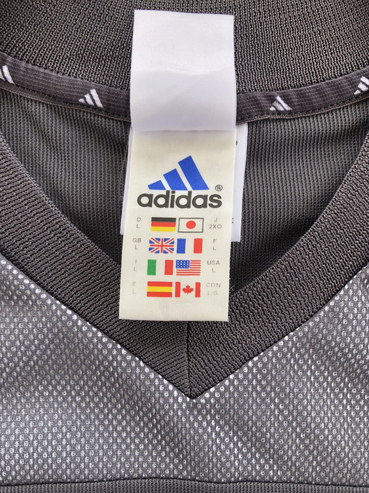 Adidas 2002-04 Germany Away Football Jersey Size US L / EU 52-54 / 3 - 9 Thumbnail