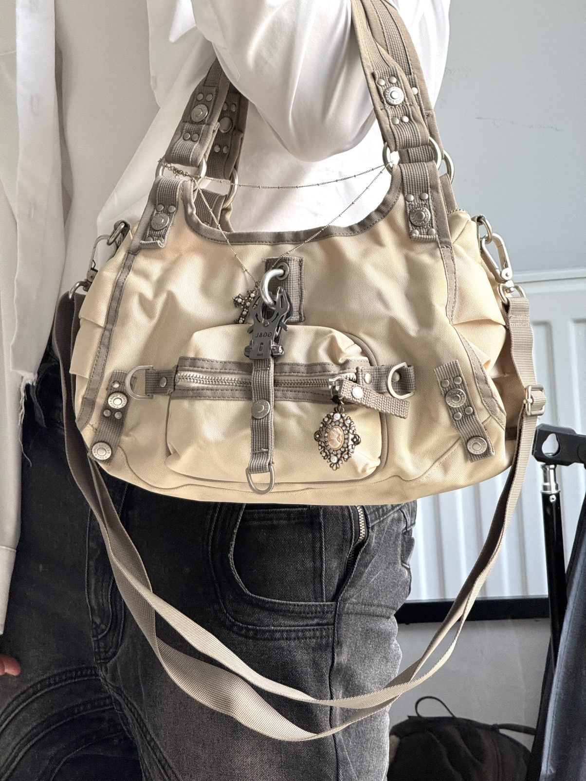 George Gina & Lucy × Japanese Brand Very Rare George Gina & lucy Y2k Alyx Bag Crossbody Handbag Size ONE SIZE - 15 Thumbnail