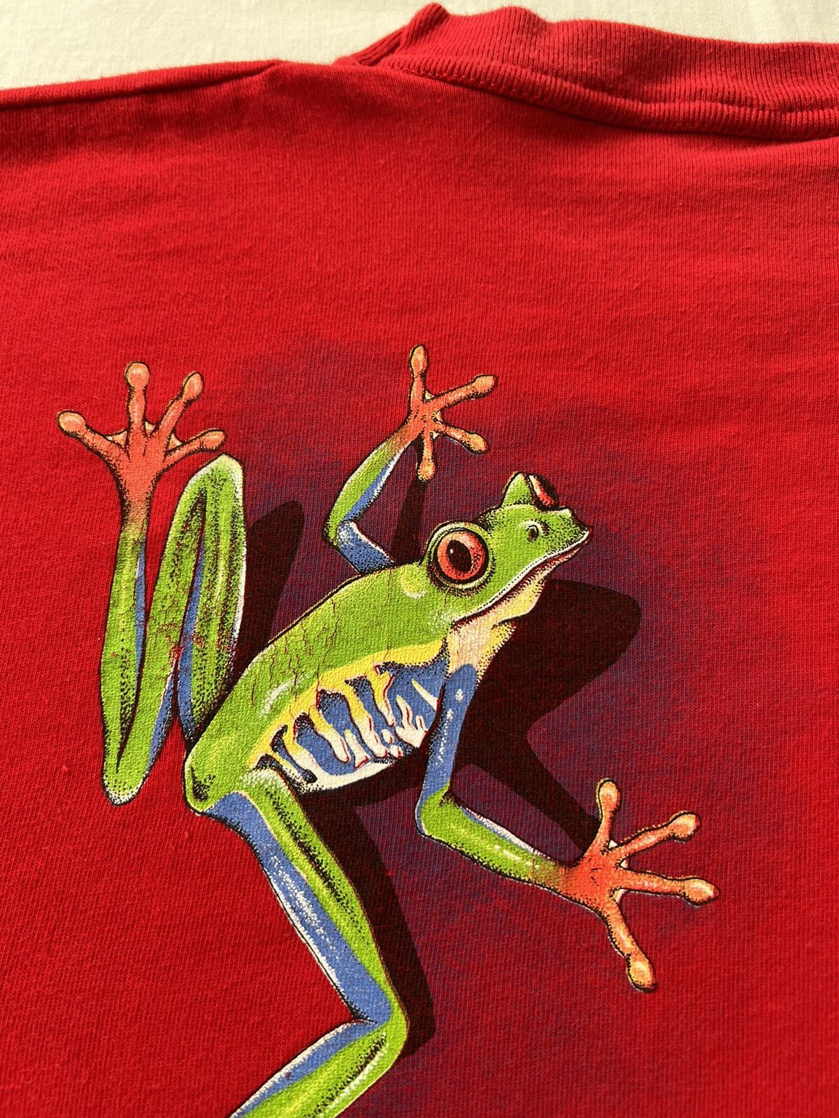 Vintage Vintage 1991 Harlequin Frog Ken Drewke Nature Red T-shirt Size US XL / EU 56 / 4 - 11 Thumbnail