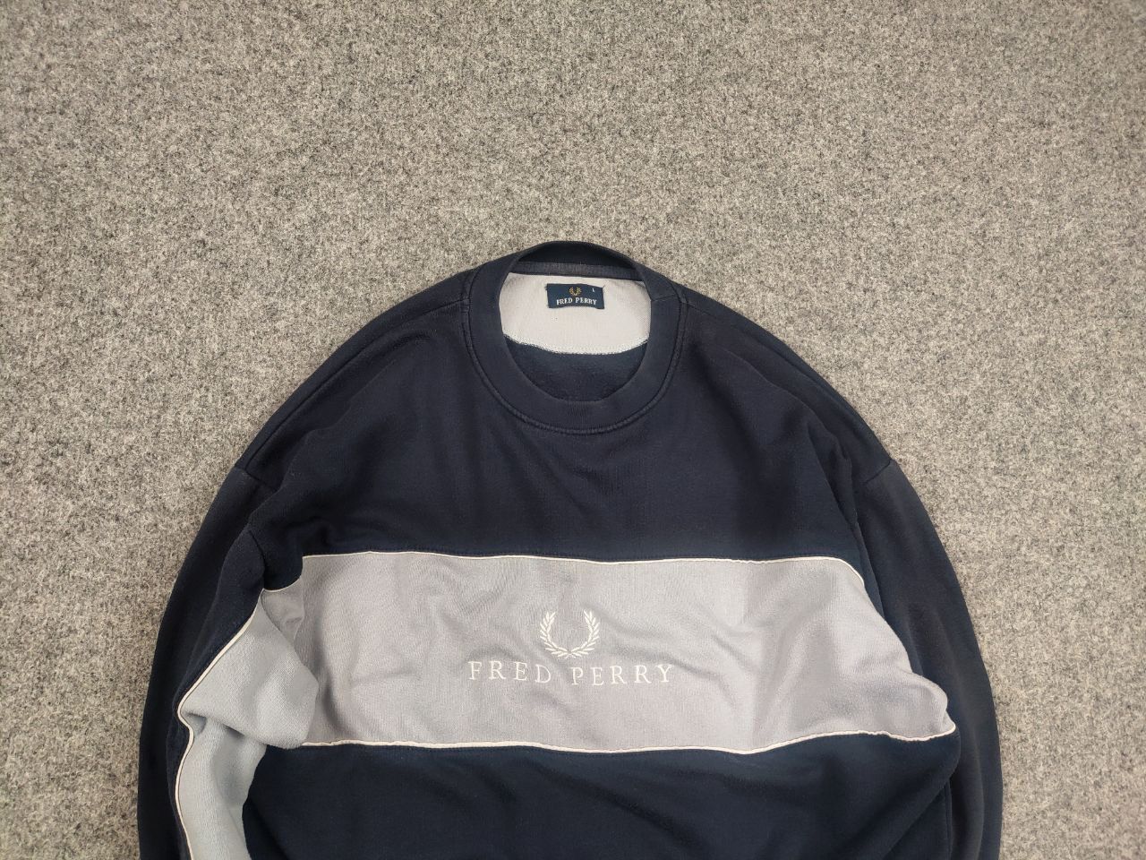 Fred Perry Vintage 90's Fred Perry Embroidered Crew chek Sweatshirt Size US L / EU 52-54 / 3 - 4 Thumbnail