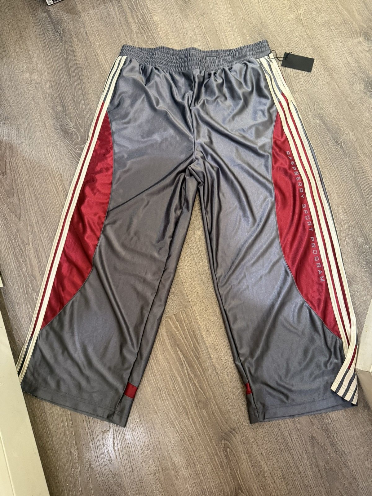 The GV Gallery Gv Gallery Raspberry Hills Tracy Mcgrady Sweatpants XL Size US 36 / EU 52 - 1 Thumbnail