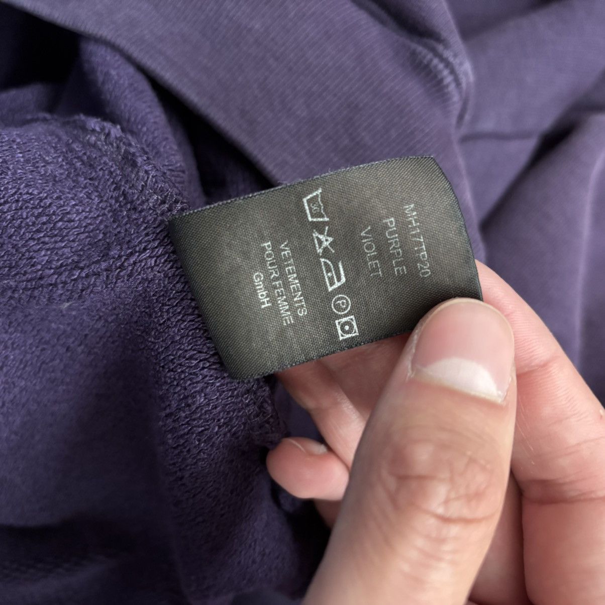 Vetements Vetements Sexual Fantasies AW2017 Hoodie Size US S / EU 44-46 / 1 - 8 Thumbnail