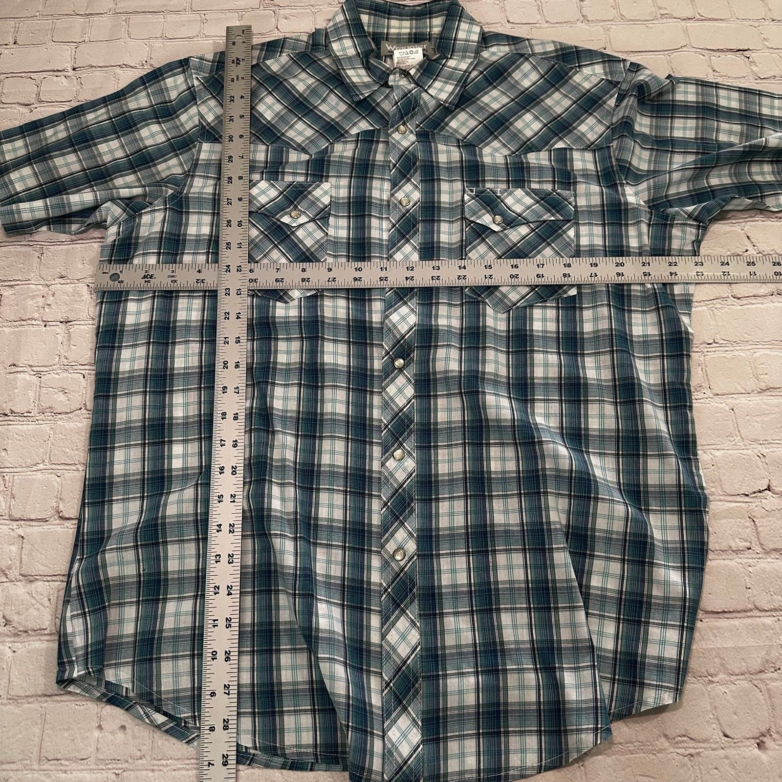 Wrangler Men’s wrangler, button-down size large Size US L / EU 52-54 / 3 - 6 Thumbnail