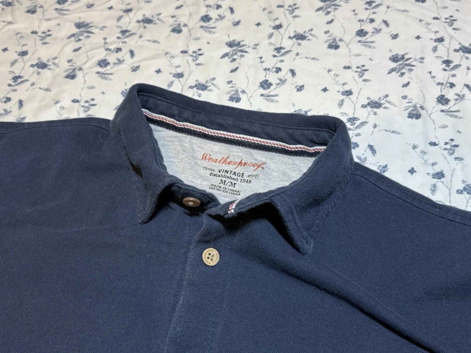 Weatherproof Vintage Weatherproof Men’s Medium Navy Button-Down Boxy Fit Size US M / EU 48-50 / 2 - 1 Thumbnail