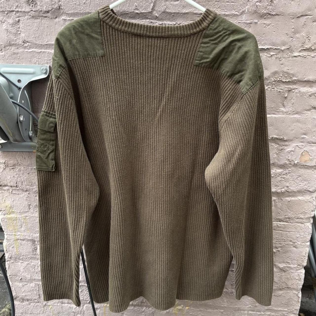 DKNY Early 2000s DKNY Green Military Cargo Pocket Ribbed Sweater Size US XL / EU 56 / 4 - 2 Thumbnail