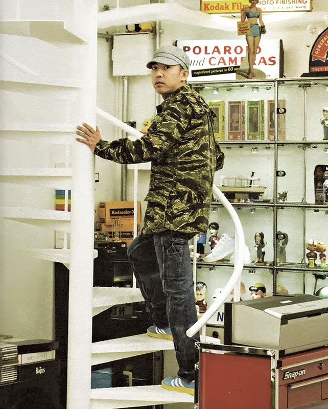 Nigo Nigo Rare Collector Figure Item Size ONE SIZE - 2 Thumbnail