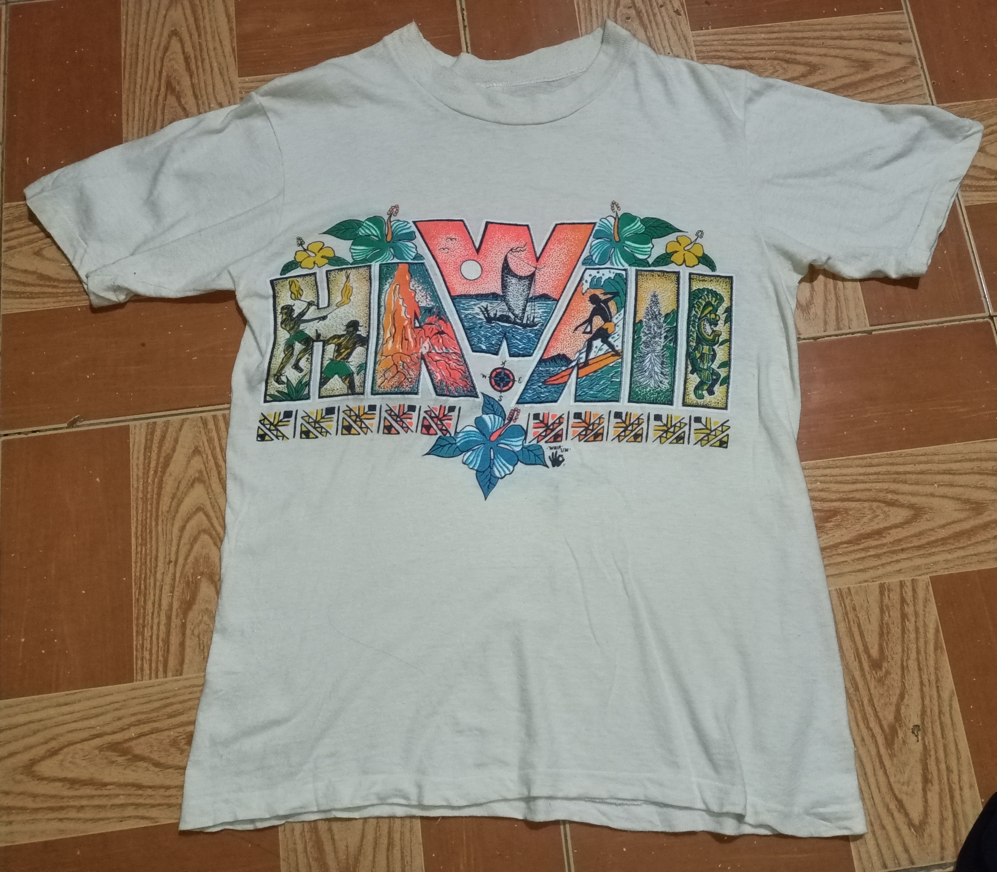 1970'S HAWAII GRAPHIC TEE