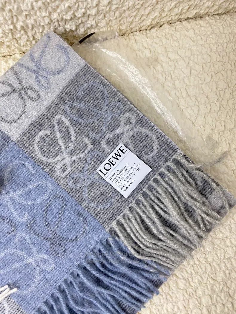 Loewe Loewe Classic printed checkered wool cashmere woolen scarf Size ONE SIZE - 2 Thumbnail