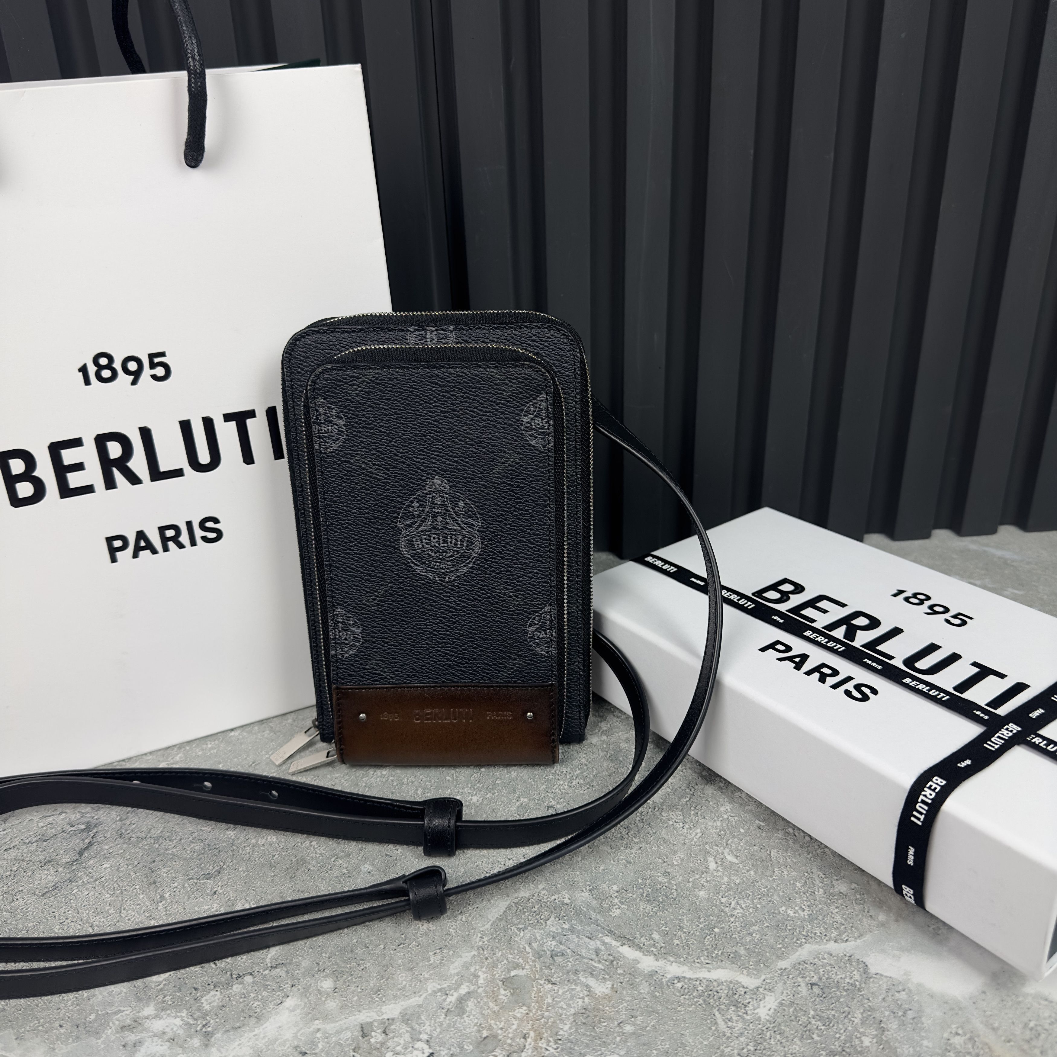 Berluti Berluti Grained Leather Shoulder Bag | Grailed