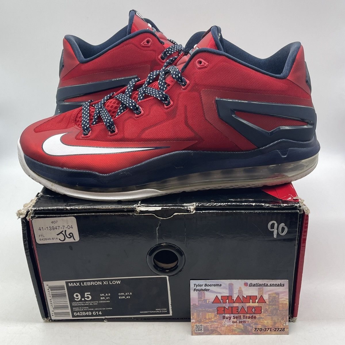 Nike Max Lebron 11 low Independence Day Size US 9.5 / EU 42-43 - 1 Thumbnail