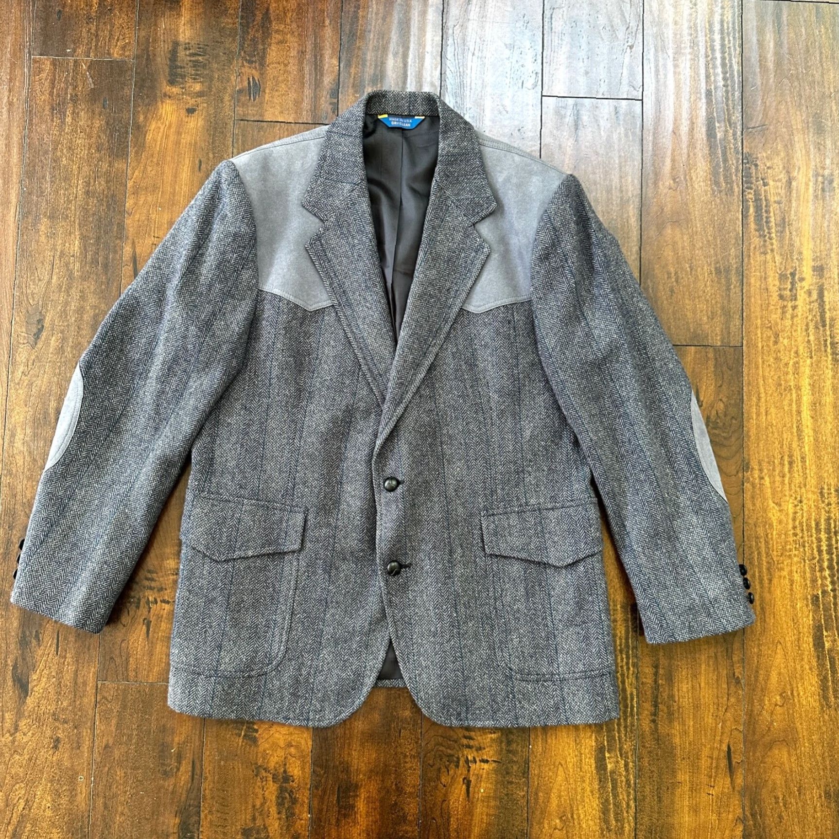 Pendleton VTG Pendleton Blazer Men's 44 Wool Tweed Button-Up Three-Button Single-Breasted USA Gray Knit Long Coat Jacket Size 44R - 2 Thumbnail