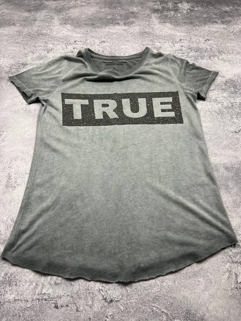 True Religion Vintage 2000s True Religion T-Shirt Big Logo Avant Garde Tee Size XS / US 0-2 / IT 36-38 - 6 Thumbnail