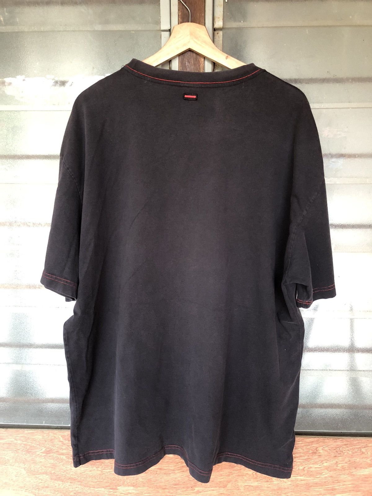 Fubu Vintage Fubu Streetwear Distressed Shirt Tee Size US XXL / EU 58 / 5 - 9 Thumbnail