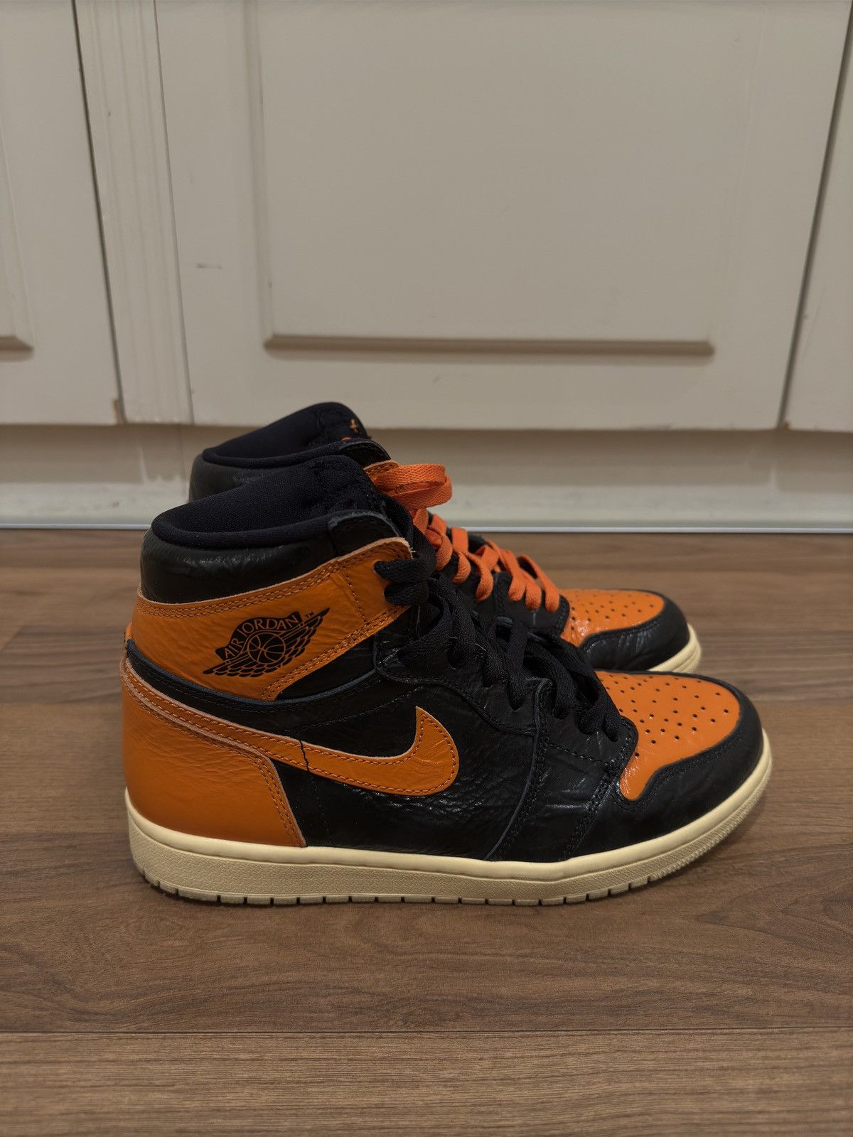 Jordan Brand Air Jordan 1 Size US 7.5 / EU 40-41 - 3 Thumbnail