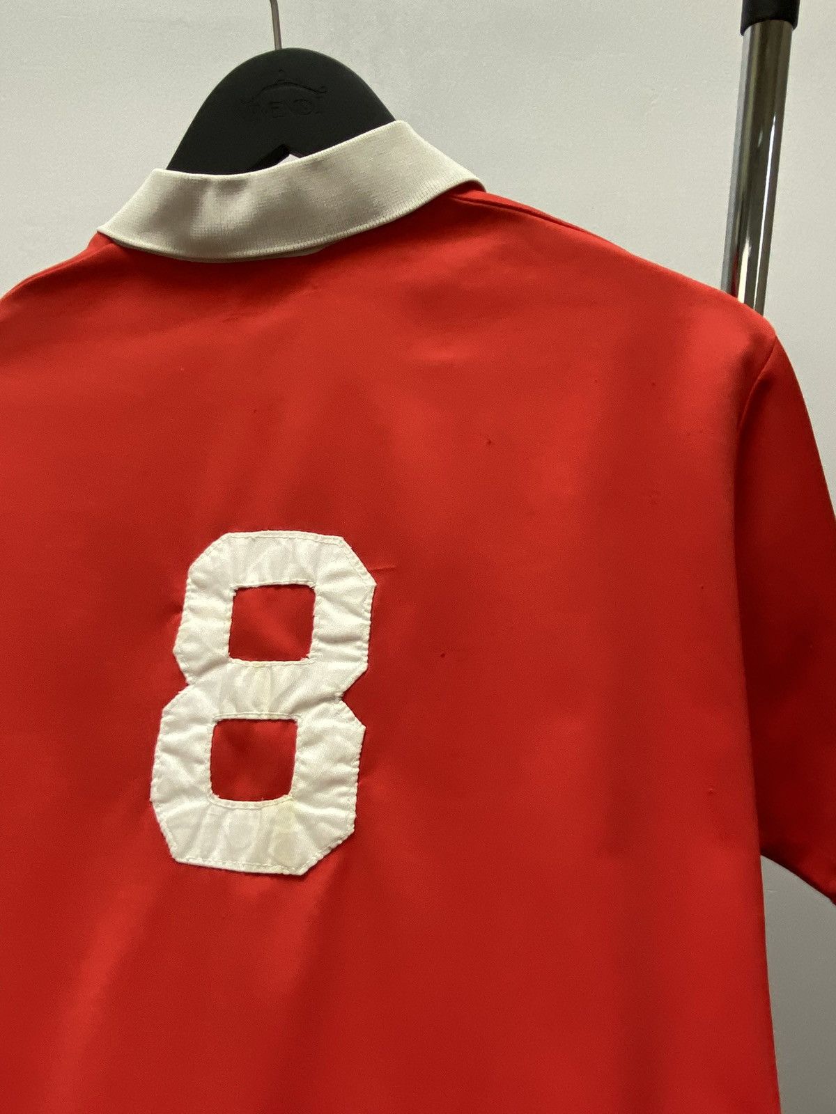 Vintage Vintage #8 Benfica Soccer Jersey Football Shirt Rare M Size US M / EU 48-50 / 2 - 19 Thumbnail
