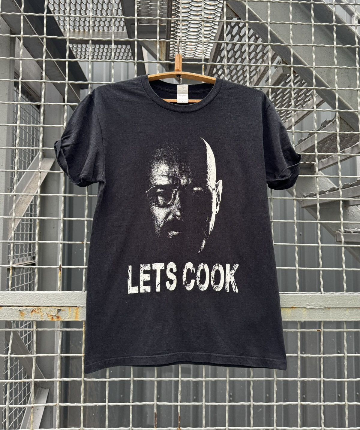 Vintage Vintage Breaking Bad Let’s Cook Heisenberg T Shirt Y2K tee Size US M / EU 48-50 / 2 - 1 Thumbnail
