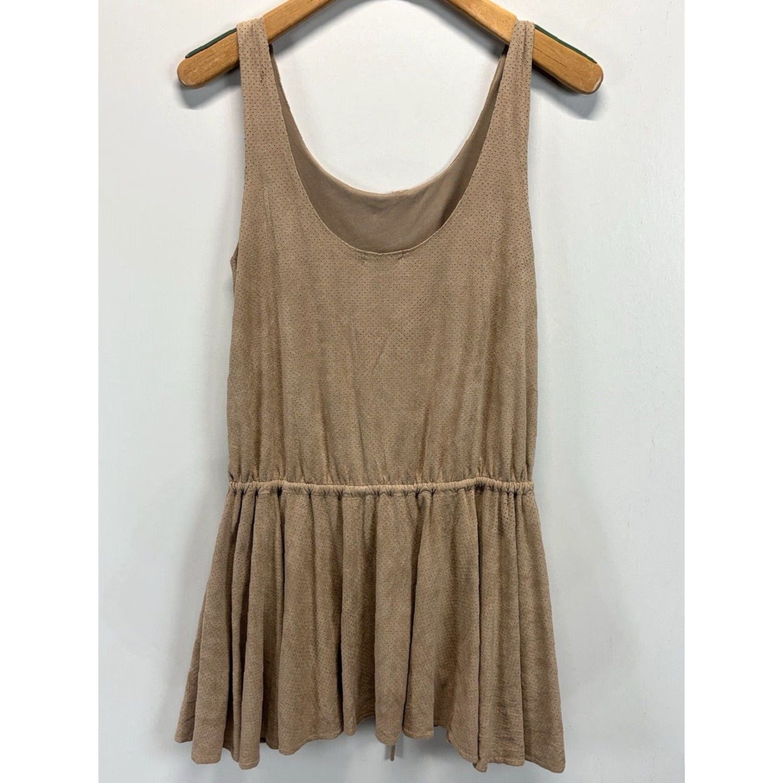 Free People Free People Movement Dress Free People Movement Tan Micro Suede Dress Sz Medium Scoop Neck Tie Waist Mini Vest? Size M / US 6-8 / IT 42-44 - 3 Thumbnail