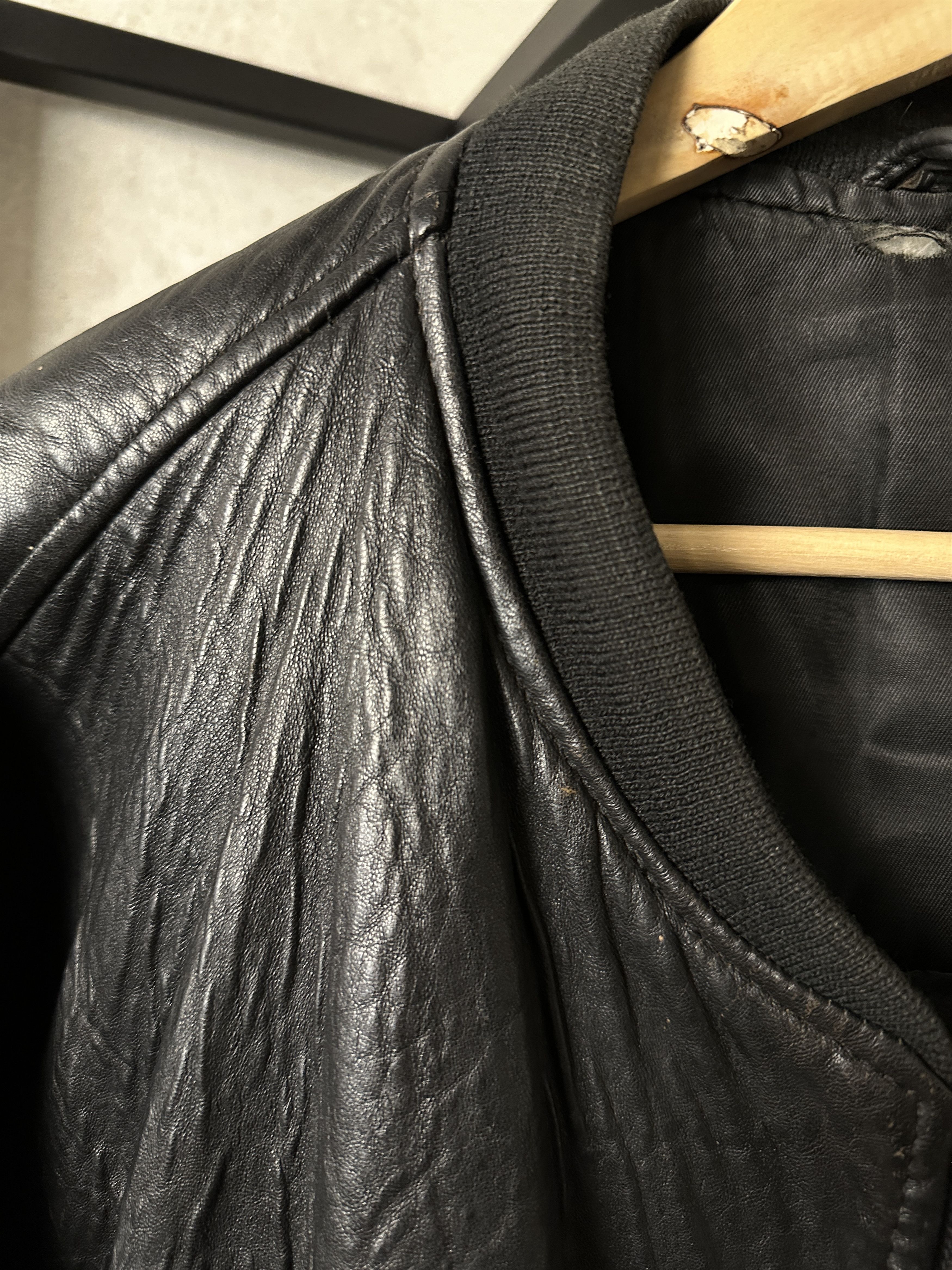 Genuine Leather Genuine Leather Black Bomber Jacket Size US XL / EU 56 / 4 - 9 Thumbnail