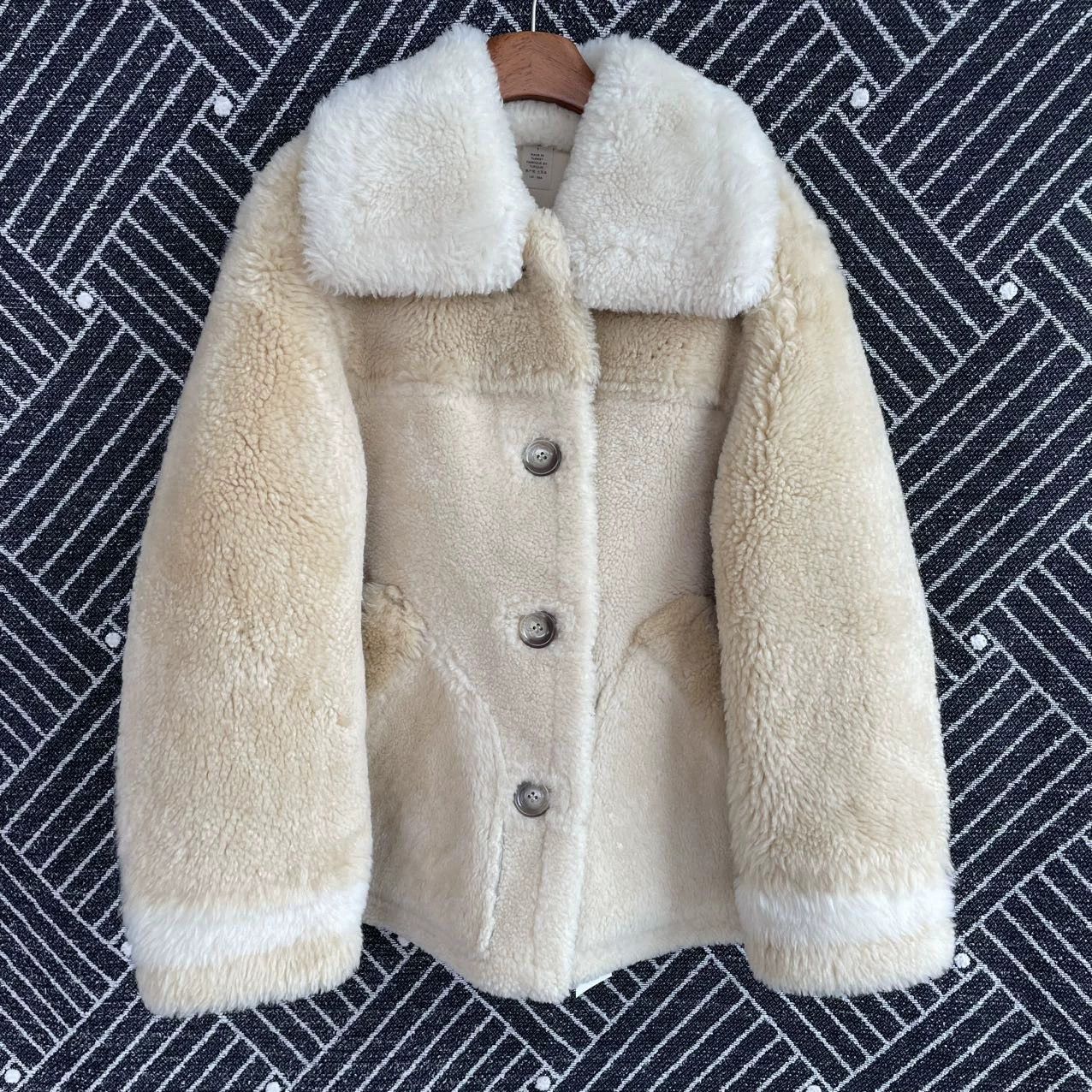 Coach Coach shearling coat S new Size S / US 4 / IT 40 - 1 Thumbnail