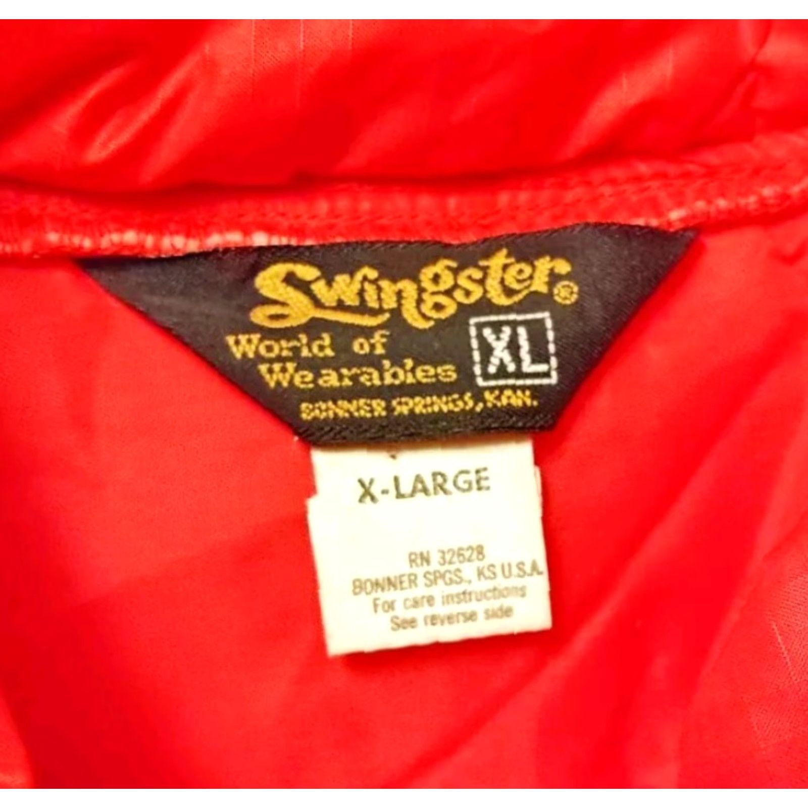 Vintage VINTAGE Swingster MoorMan's Red Puffer Vest XL XL USA Made - 1980s Outdoor Nylon Farm Mens Size US XL / EU 56 / 4 - 3 Thumbnail
