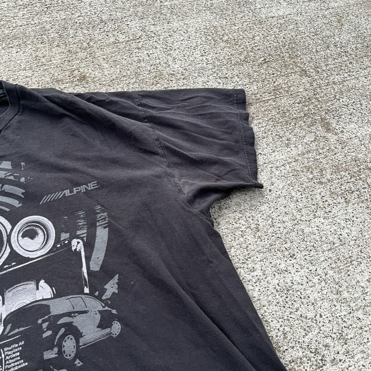 Vintage Vintage Alpine Faded Black T-Shirt Size L Y2K 00's Size US L / EU 52-54 / 3 - 3 Thumbnail