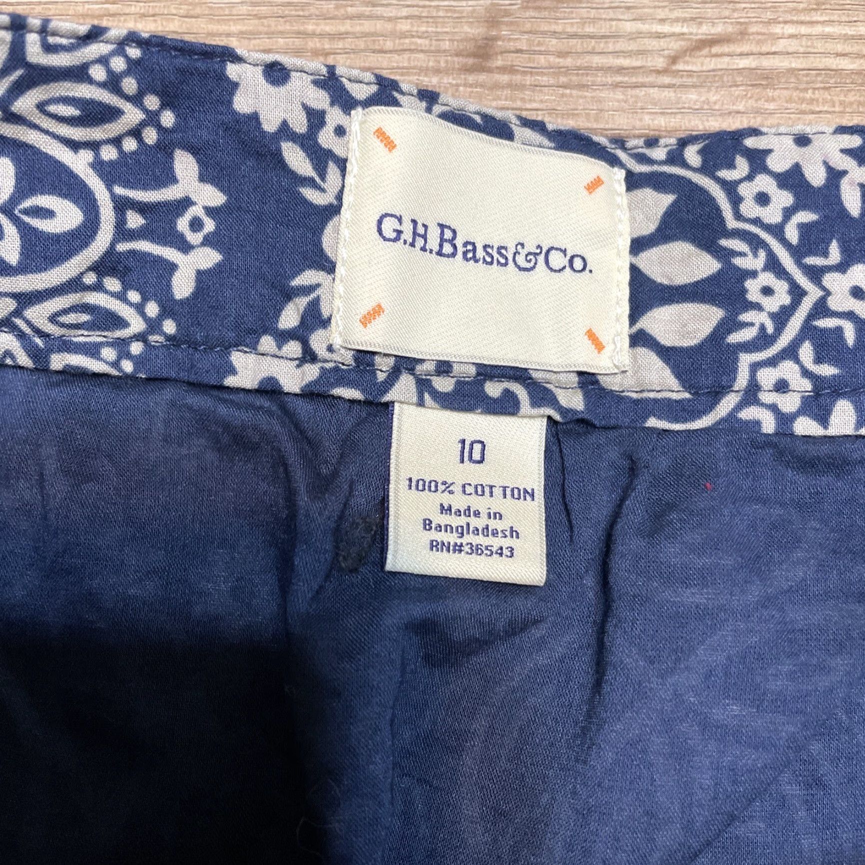 Vintage VINTAGE G.H. Bass Boho Floral A-Line Skirt 10 Lightweight Cotton Navy Blue Beige Womens Size 32" / US 10 / IT 46 - 2 Thumbnail