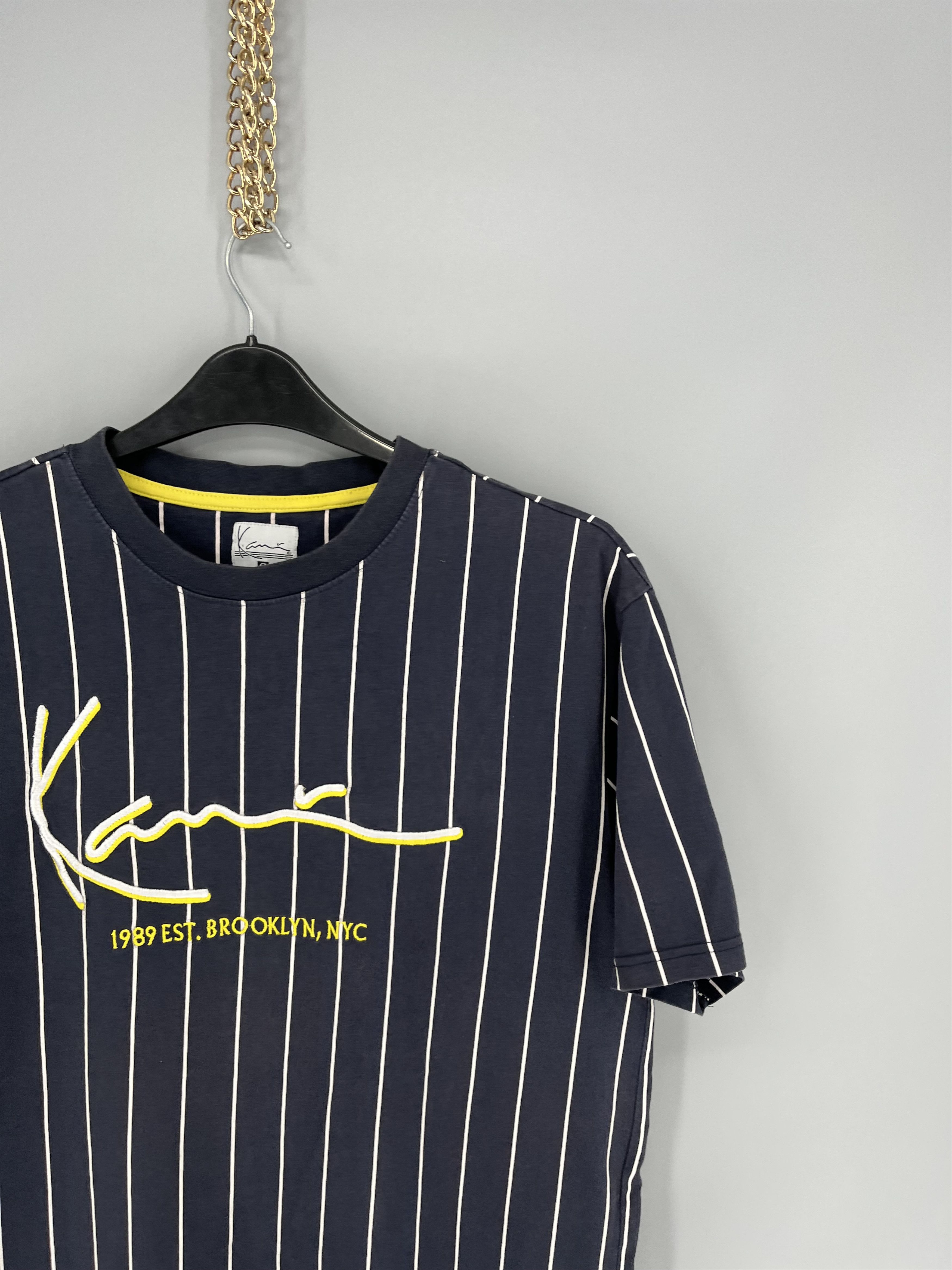 Karl Kani Rap Tees Karl Kani Center Logo MultiColor T-Shirt Size S Size US S / EU 44-46 / 1 - 5 Thumbnail