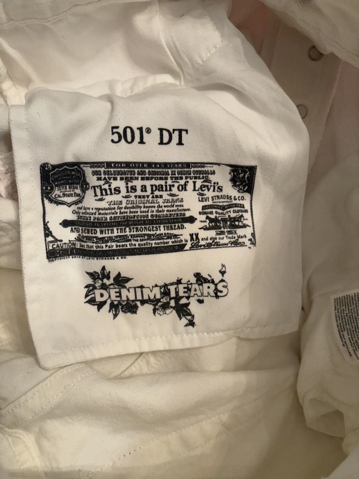 DENIM TEARS Denim Tears x Levis Cotton Wreath Jeans White Wash Size US 36 / EU 52 - 6 Thumbnail