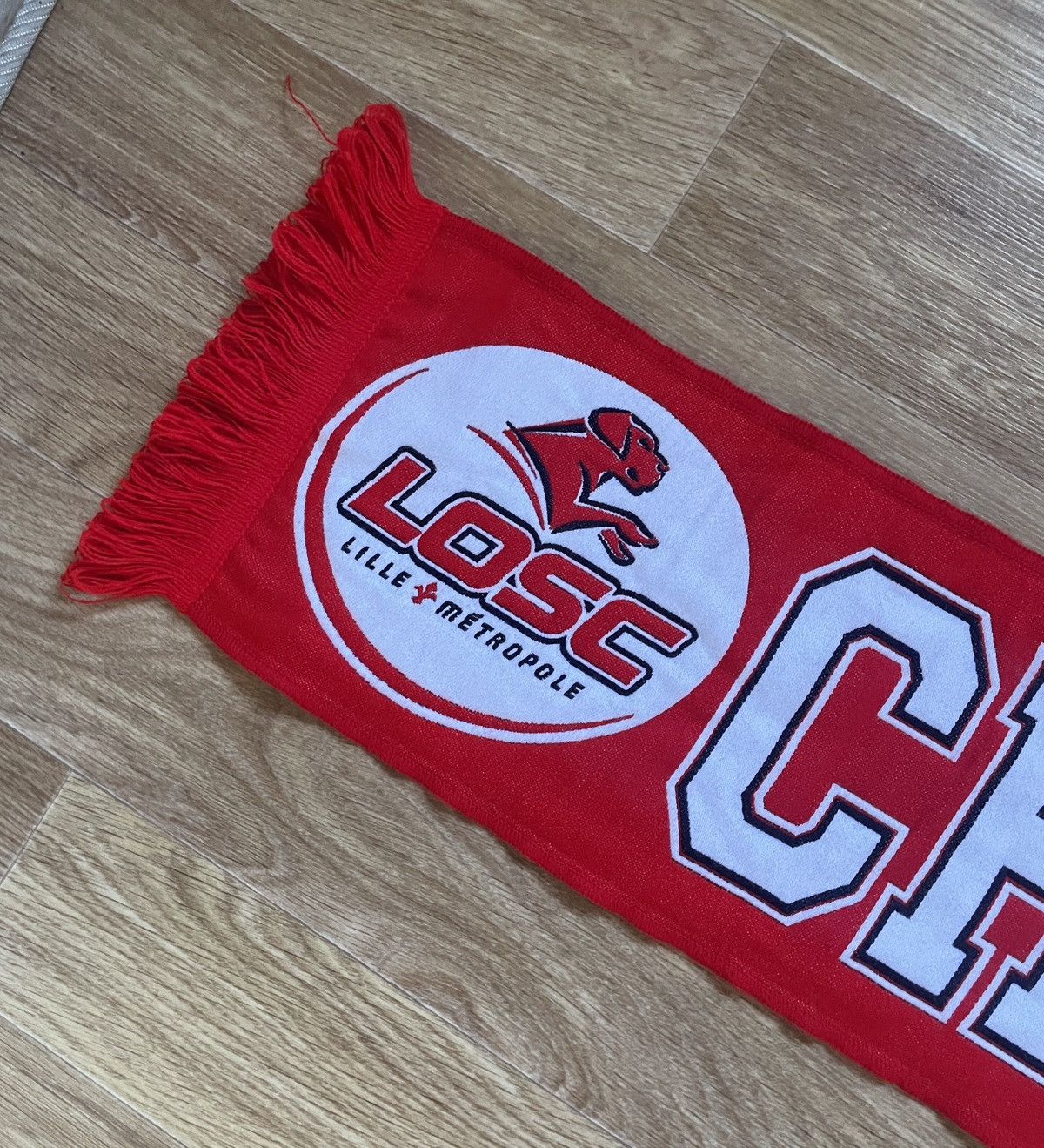 Other LOSC Lille Metropole Champions 2011 Football Soccer Scarf Size ONE SIZE - 5 Thumbnail
