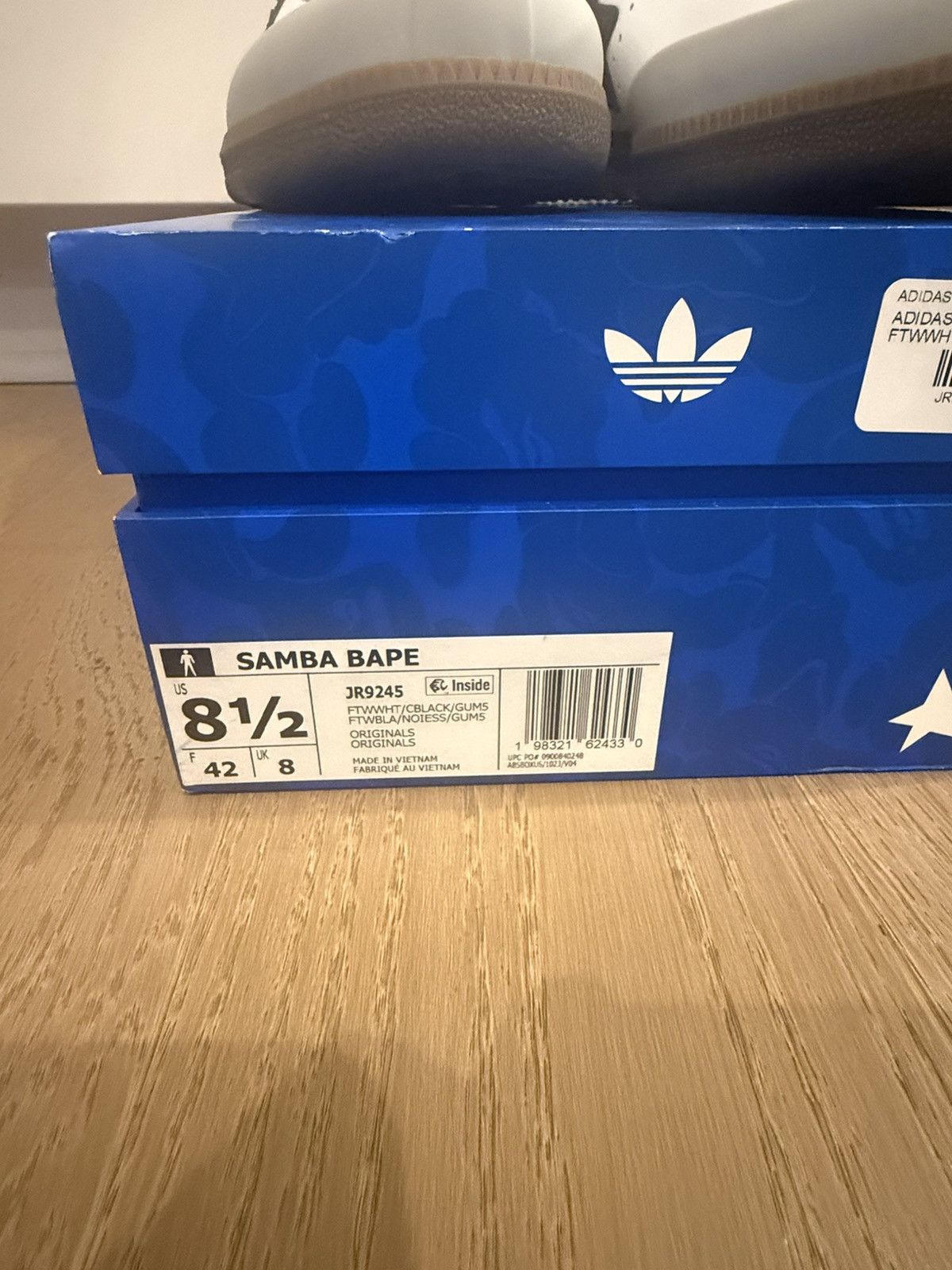 Adidas × Bape Men's Adidas x BAPE Samba | Size 8.5 | White Black Gum m Size US 8.5 / EU 41-42 - 9 Thumbnail