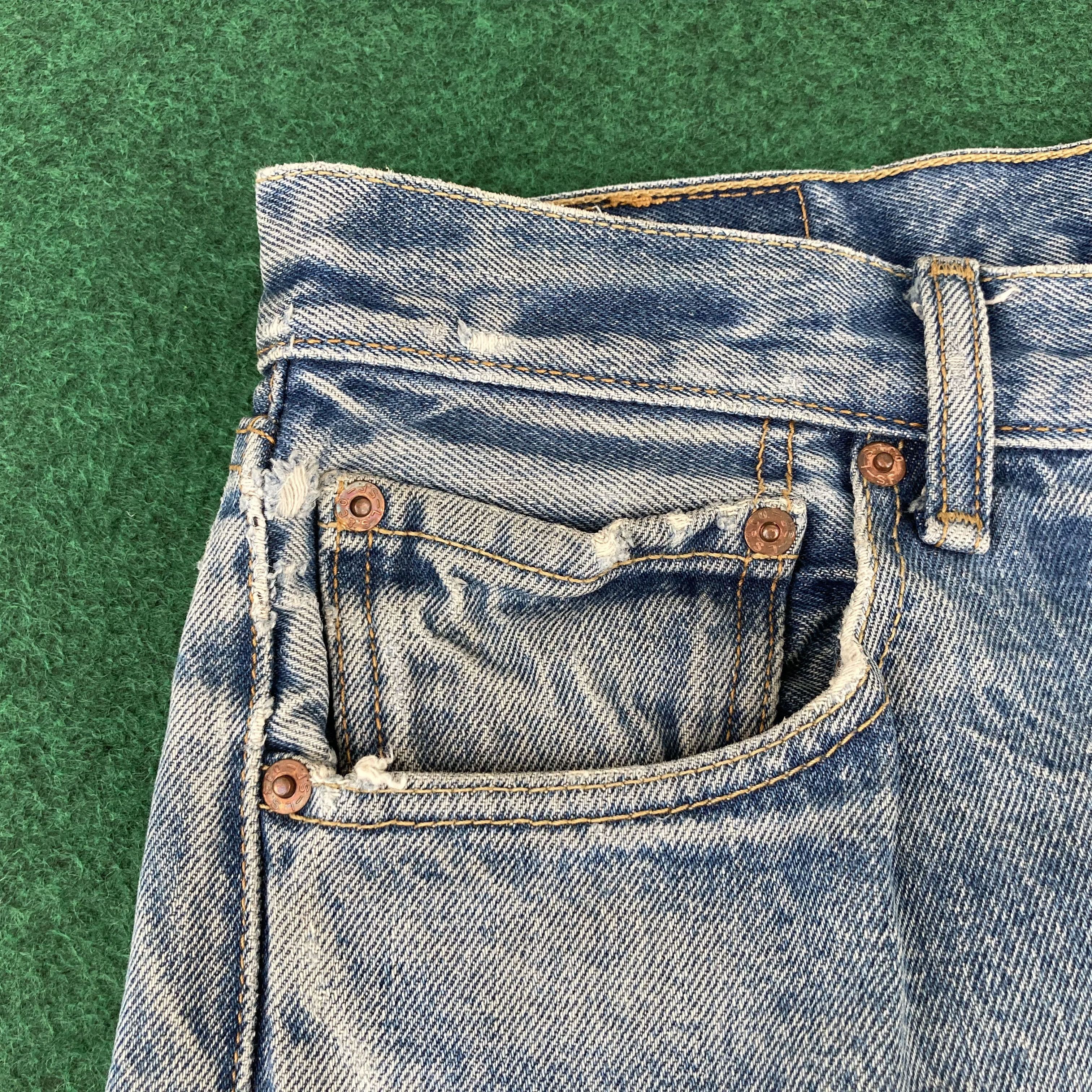 Levi's × Vintage Vtg Levis 501 Distressed Ripped Sz 34 Denim Jeans Size US 34 / EU 50 - 6 Thumbnail