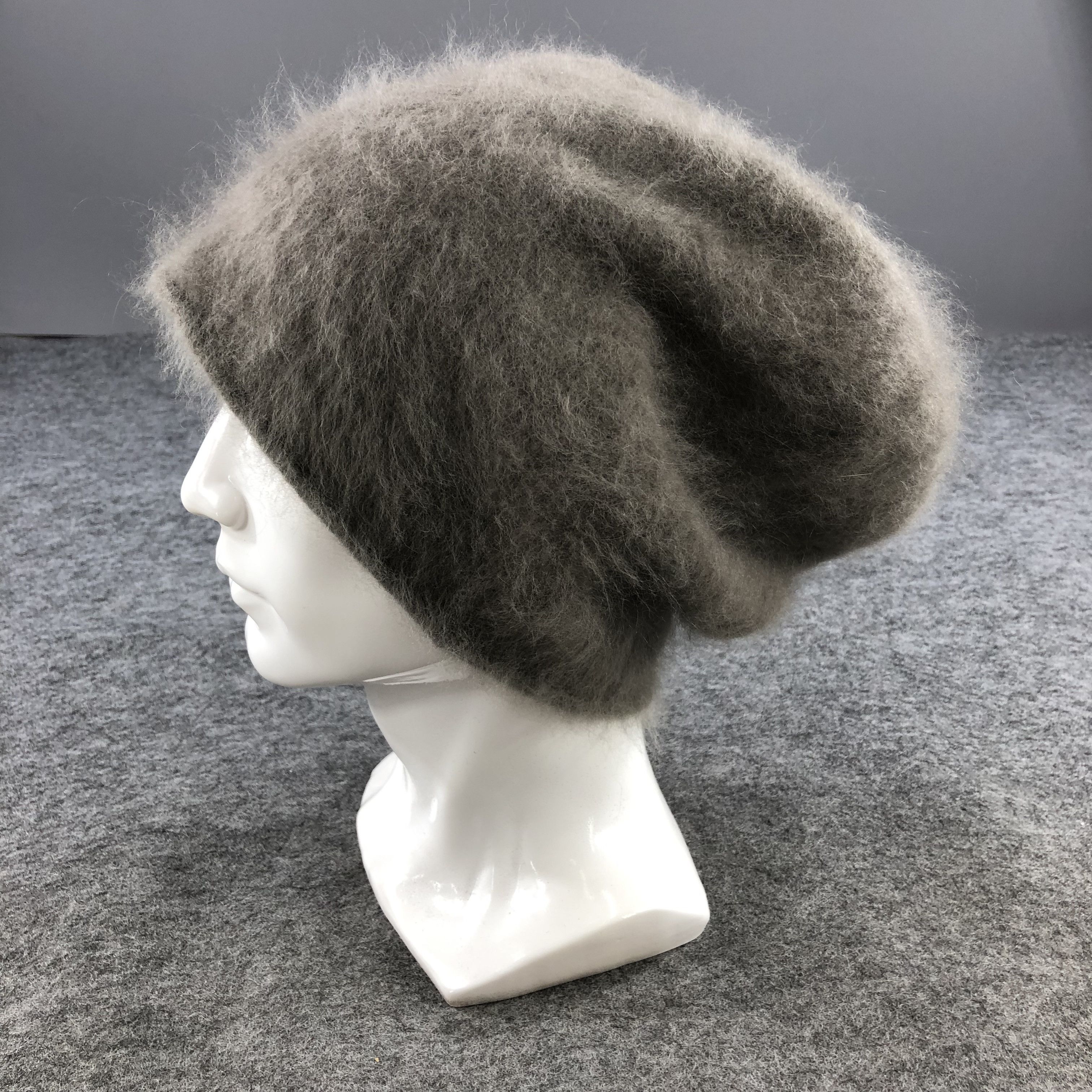 Japanese Brand Pozzyrap Faux Fur Beanie Snowcap Snow Hat B399 Size ONE SIZE - 1 Thumbnail